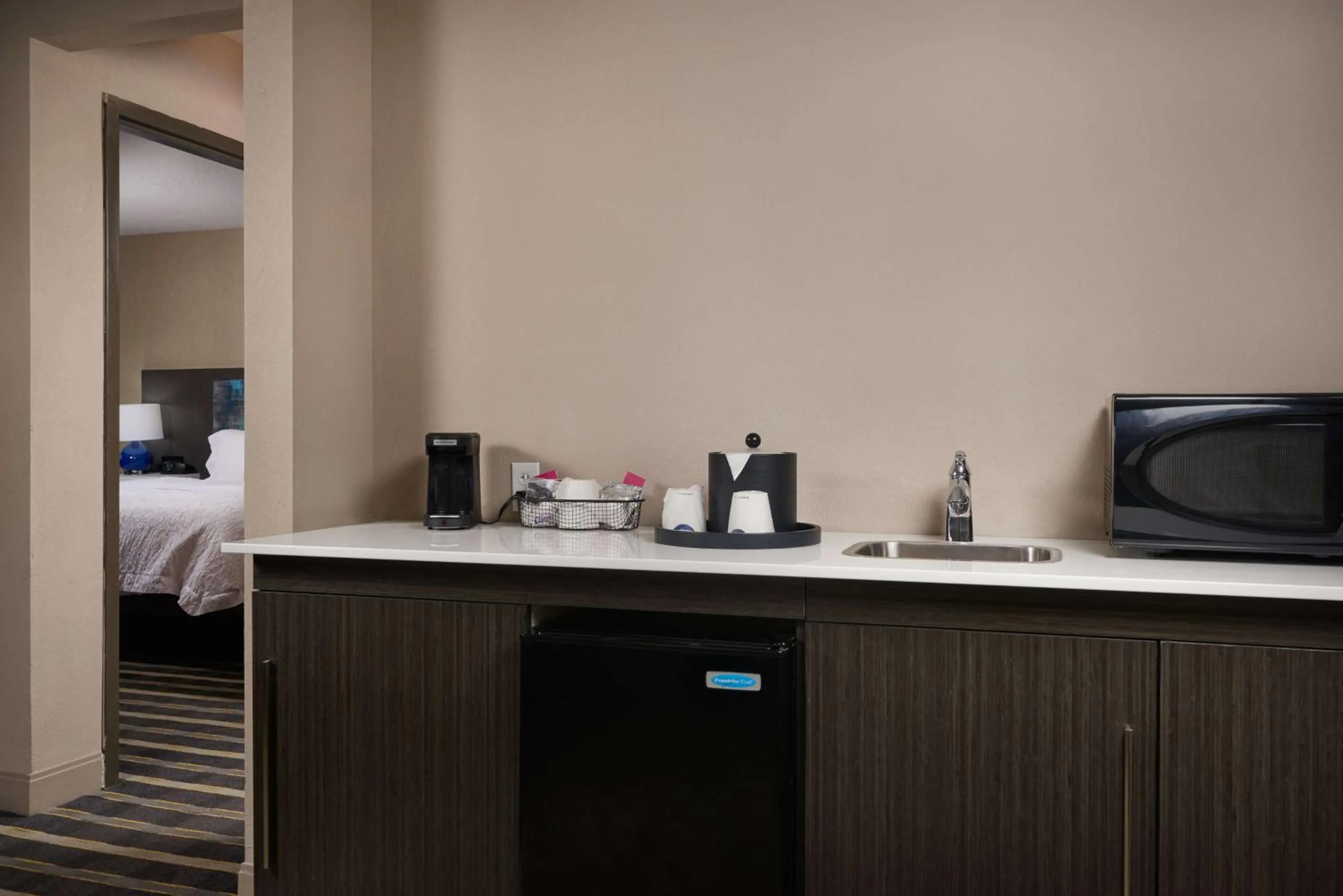 Bed in Hampton Inn Eagle Pass