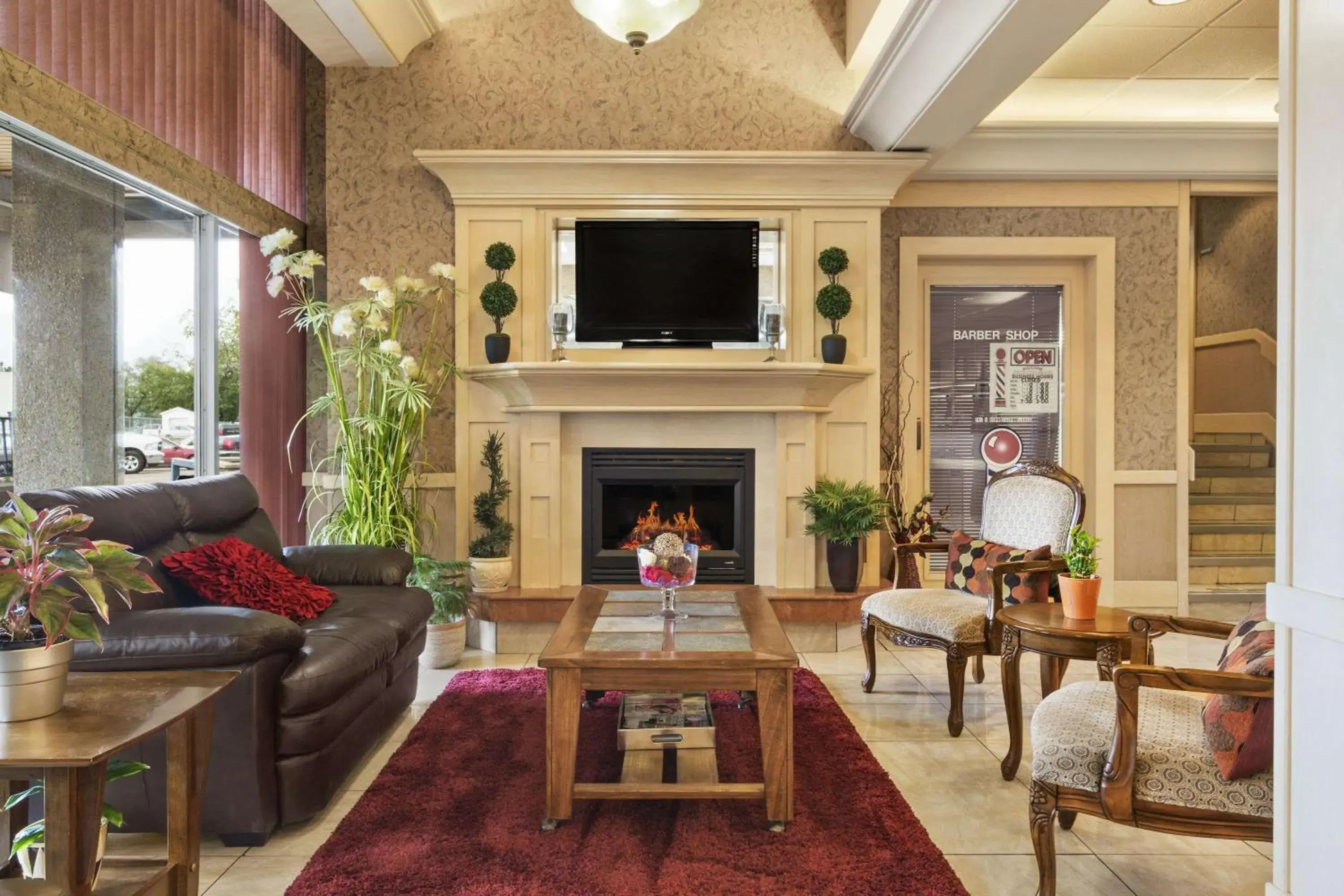 Lobby or reception in Travelodge by Wyndham Edmonton East Lobby or reception in Travelodge by Wyndham Edmonton East