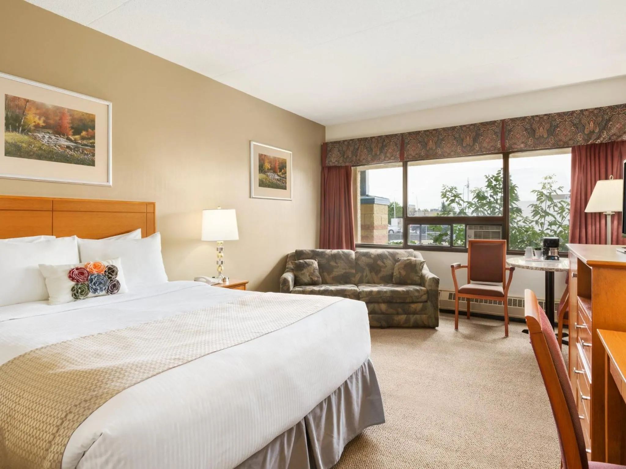 Bed in Travelodge by Wyndham Edmonton East