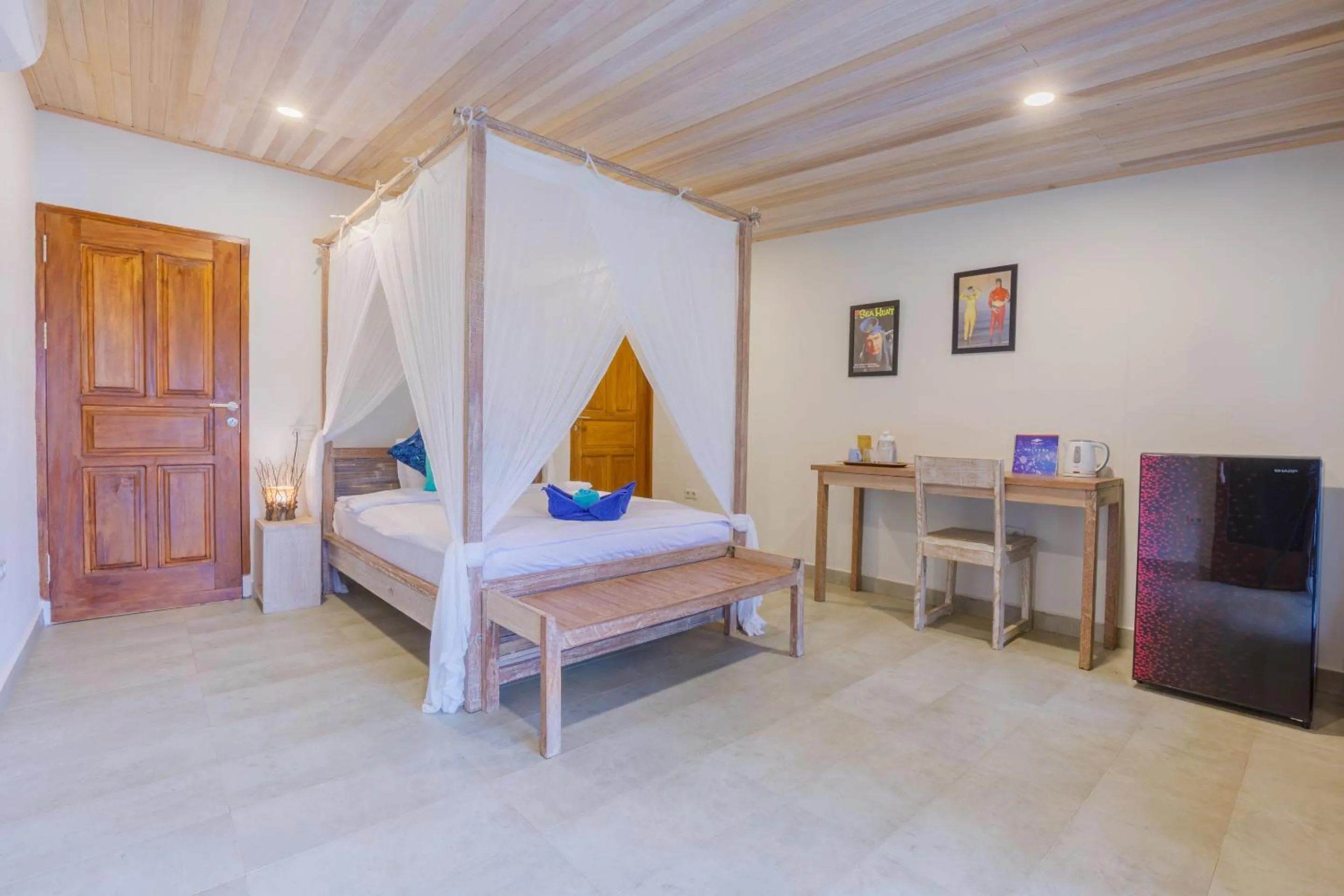 Bed in Thalassa Dive Resort Lembeh