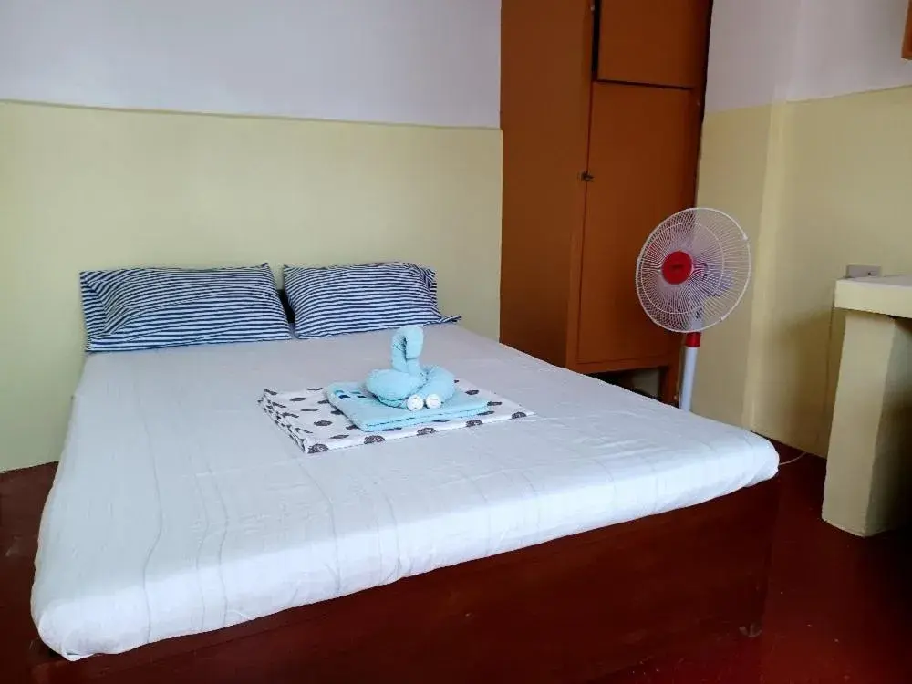 Bed in Pete's inn Bed in Pete's inn