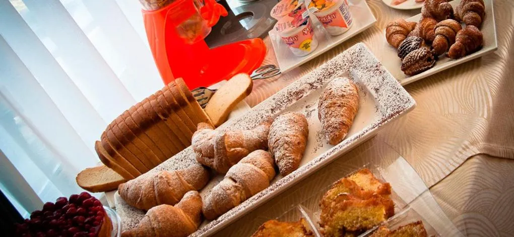 Breakfast in Aerhotel Phelipe