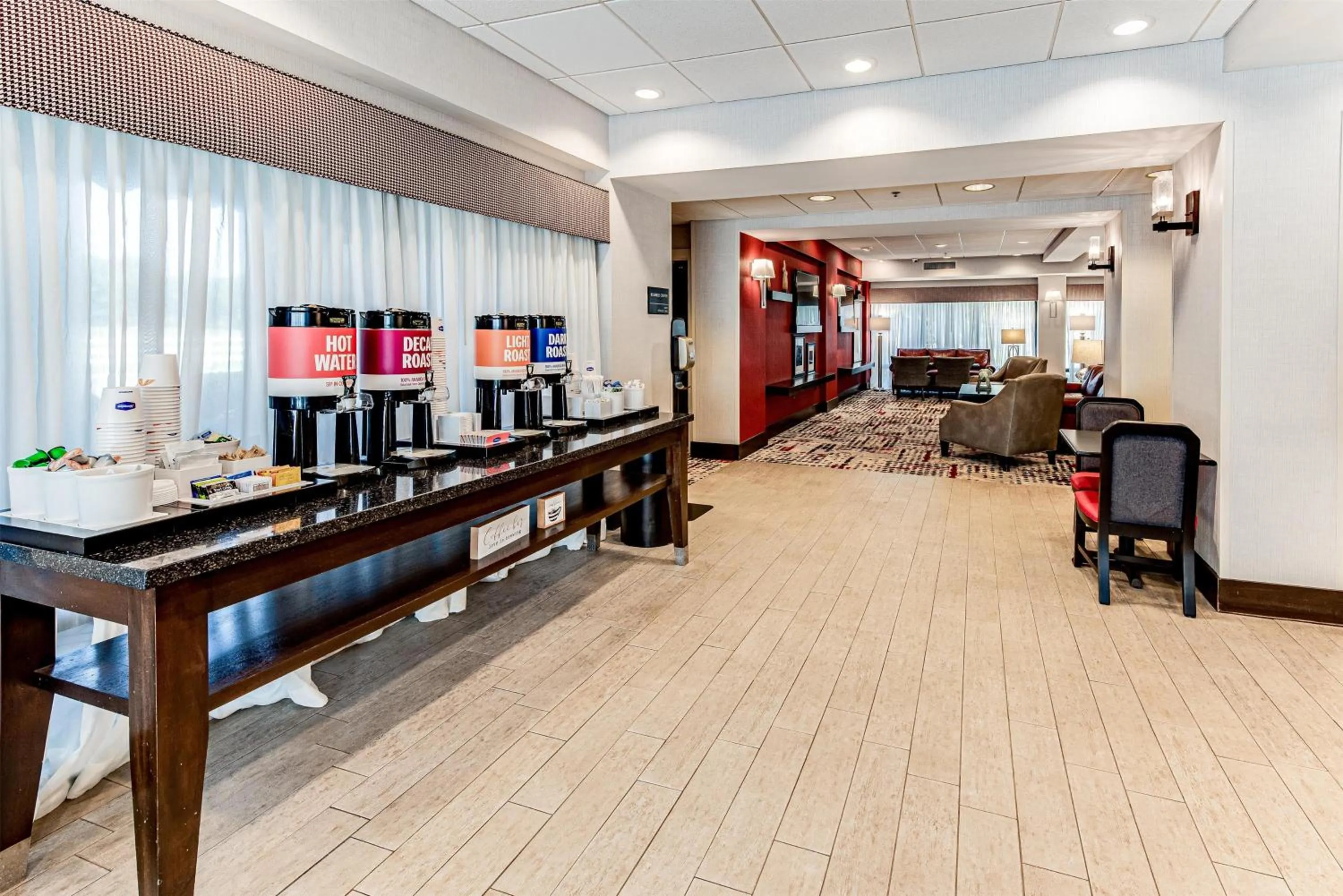 Restaurant/places to eat in Hampton Inn Tuscaloosa-University