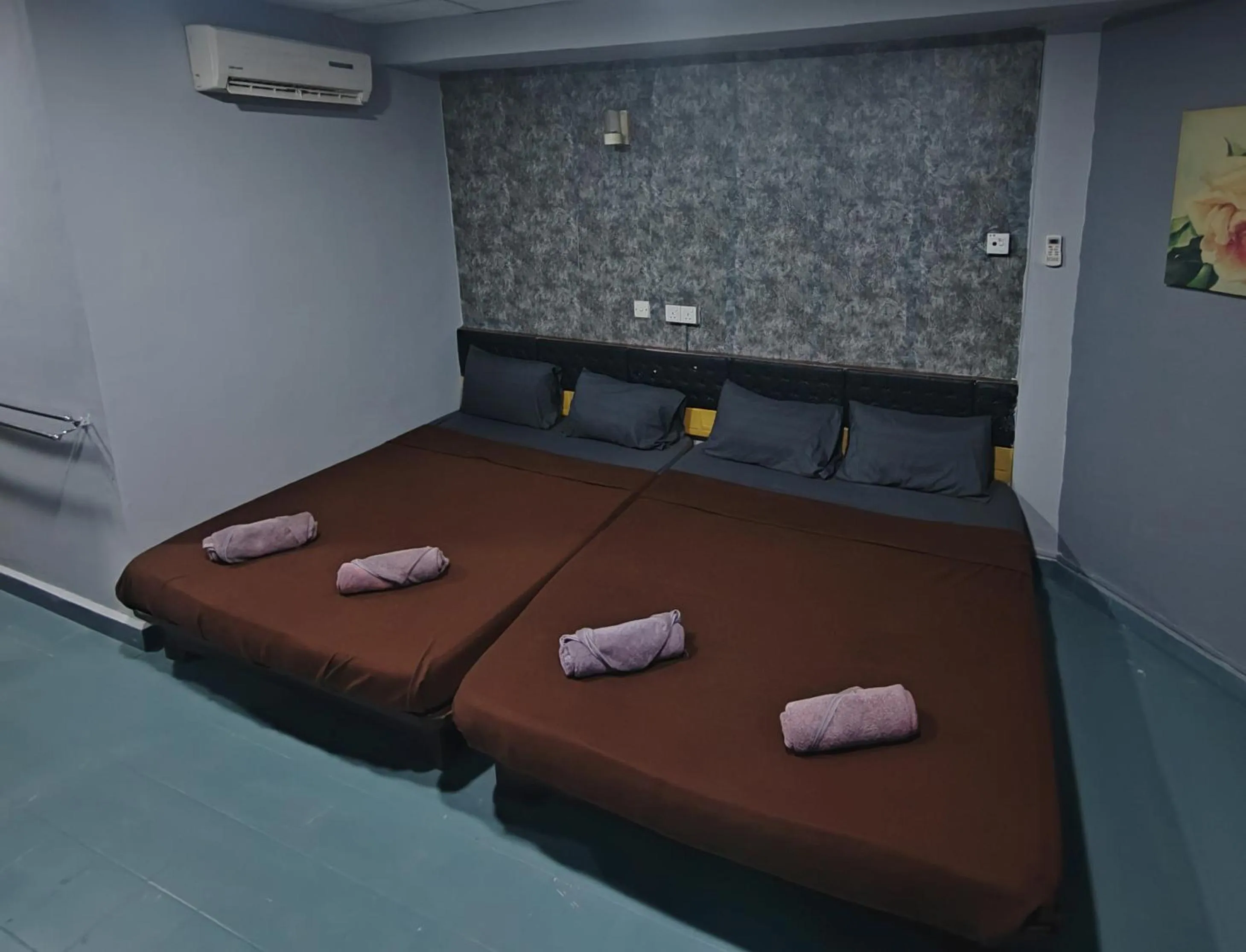 Bed in Hotel Kenangan
