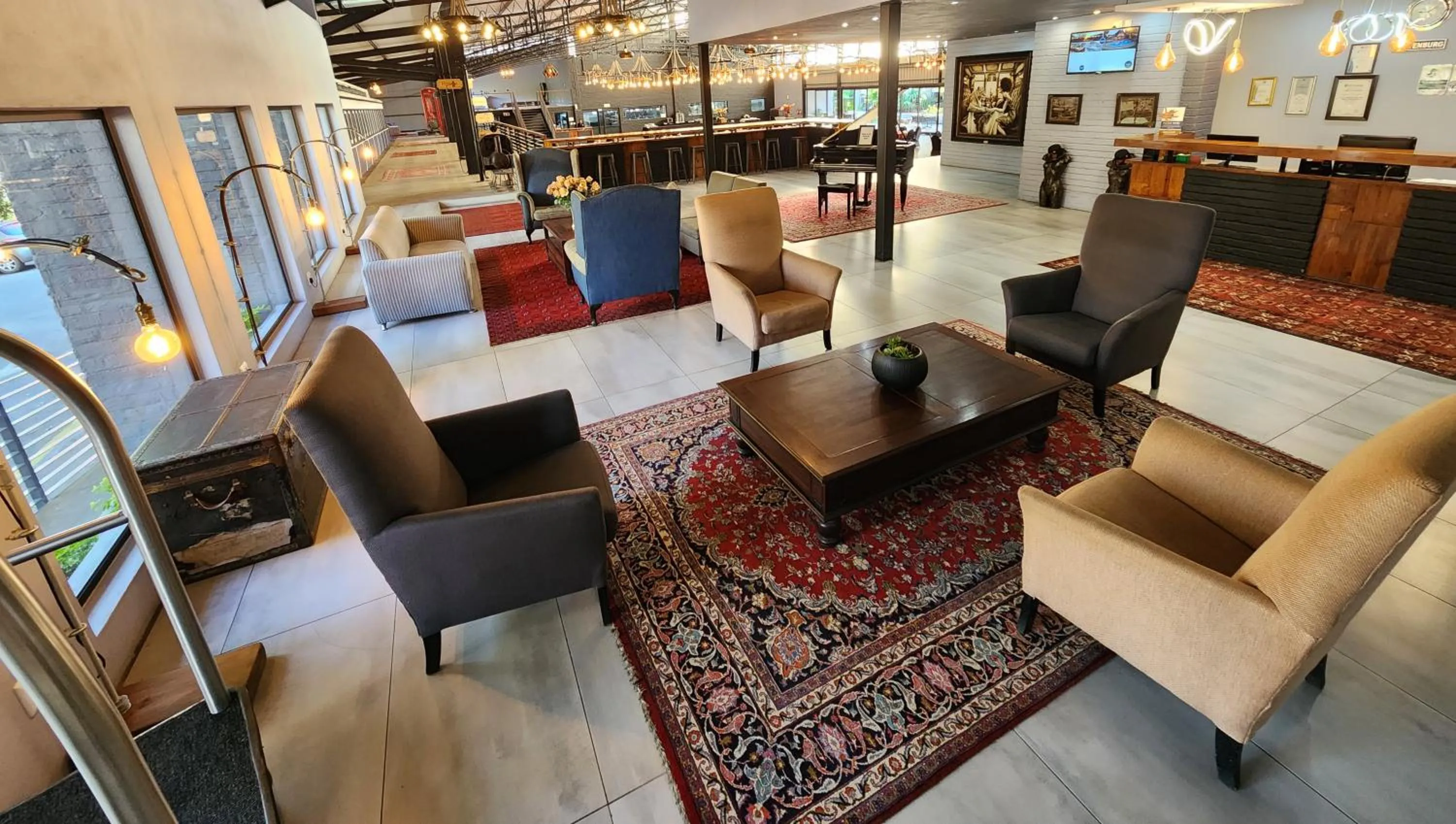 Safari Hotel & Convention Centre