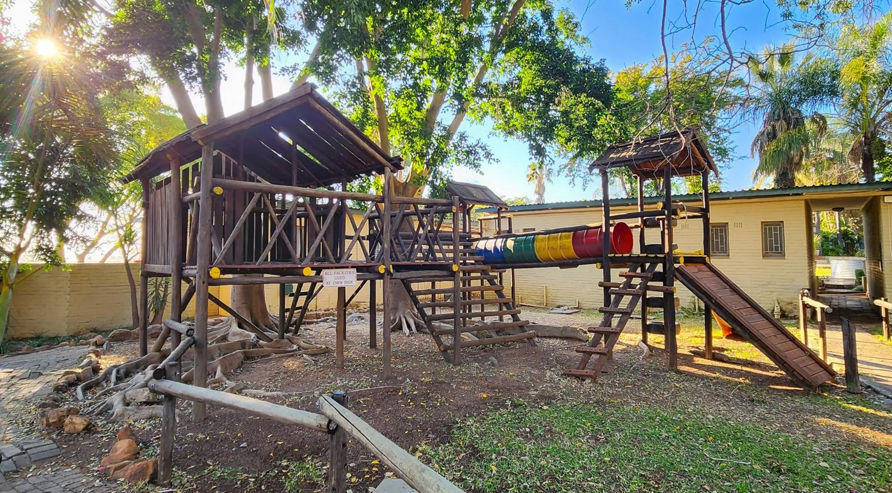 Safari Hotel & Convention Centre