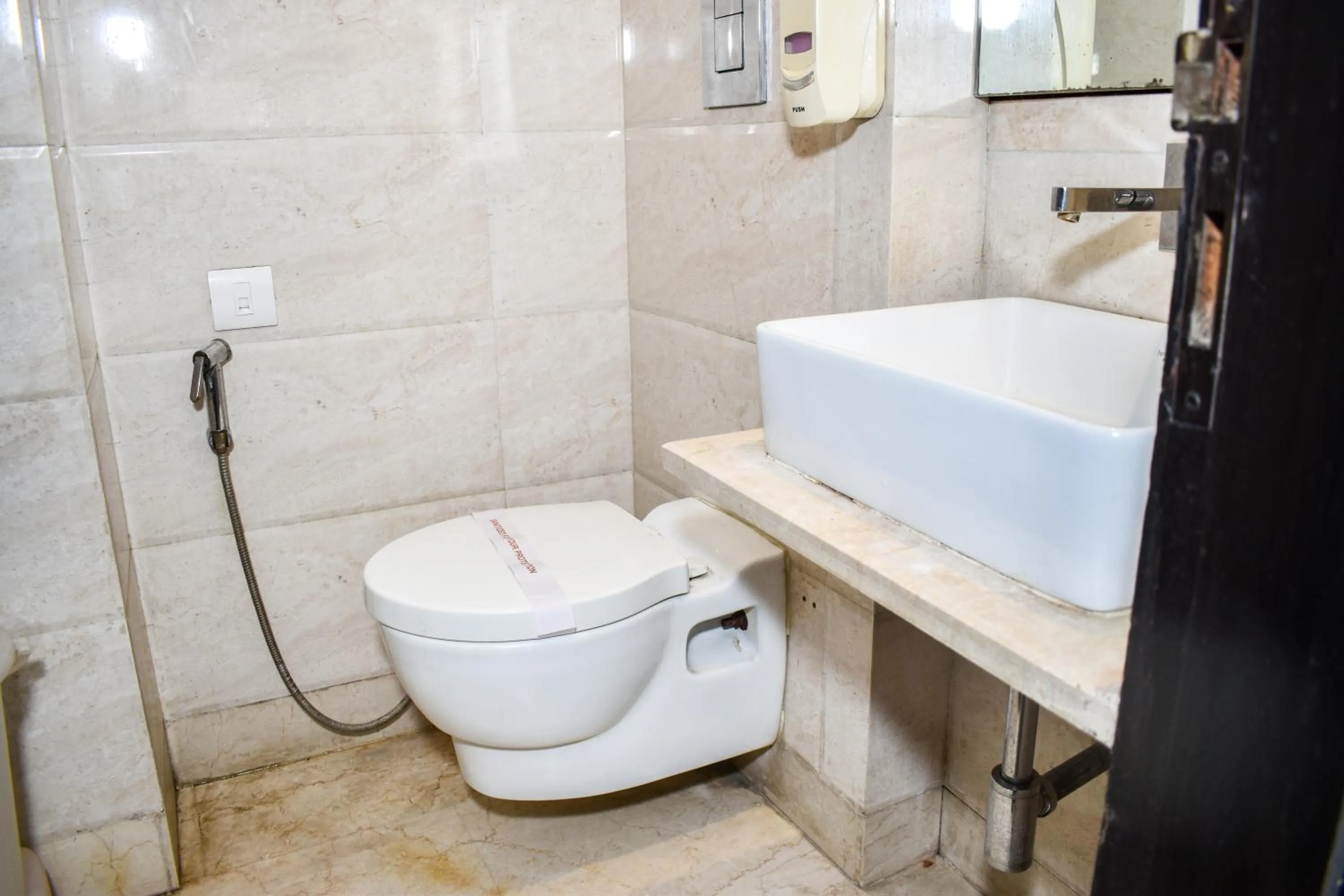 Shower in Hotel Chanchal Continental - 02 Mins from New Delhi Railway Station