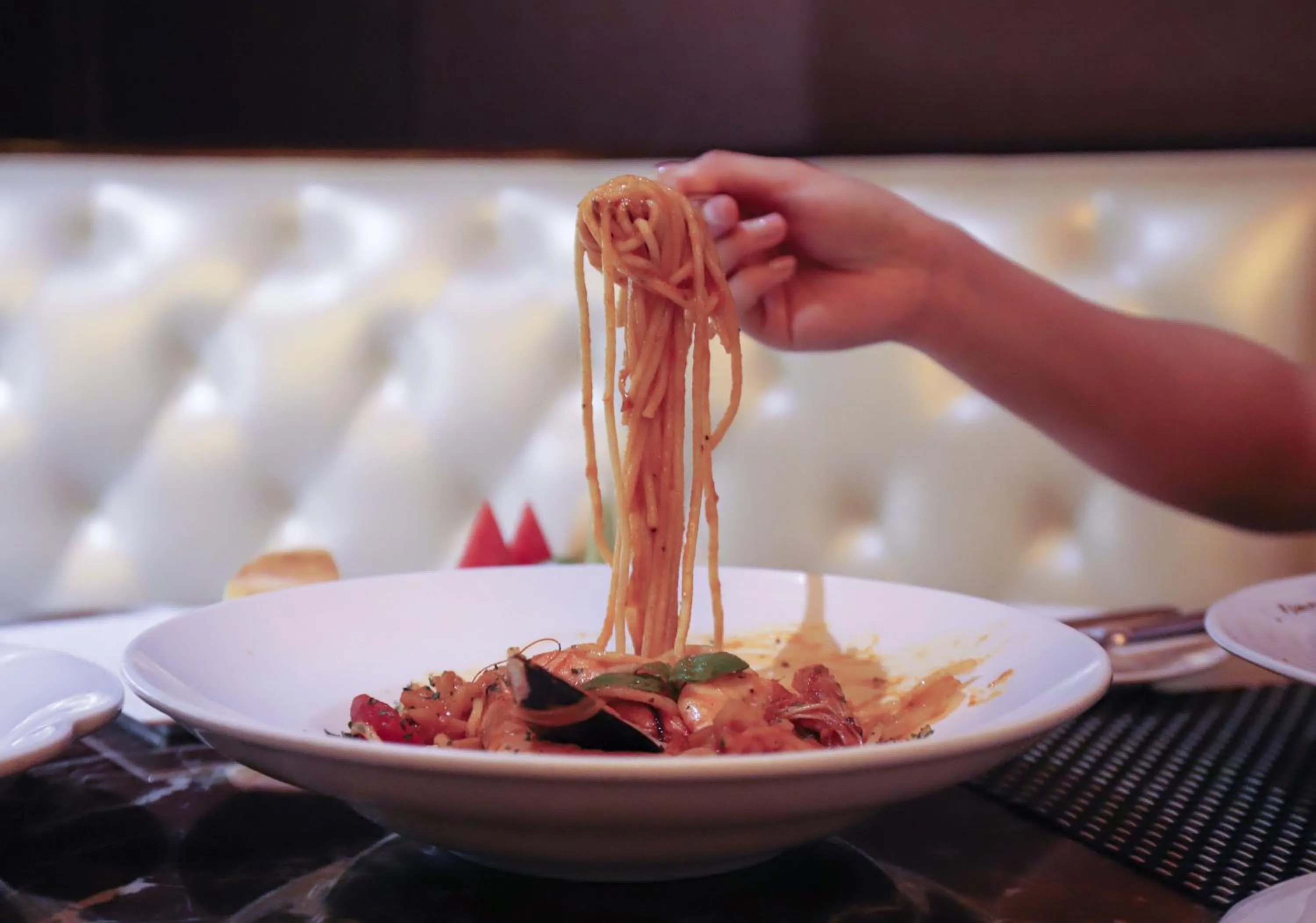 Restaurant/places to eat in Crowne Plaza Zhengzhou by IHG