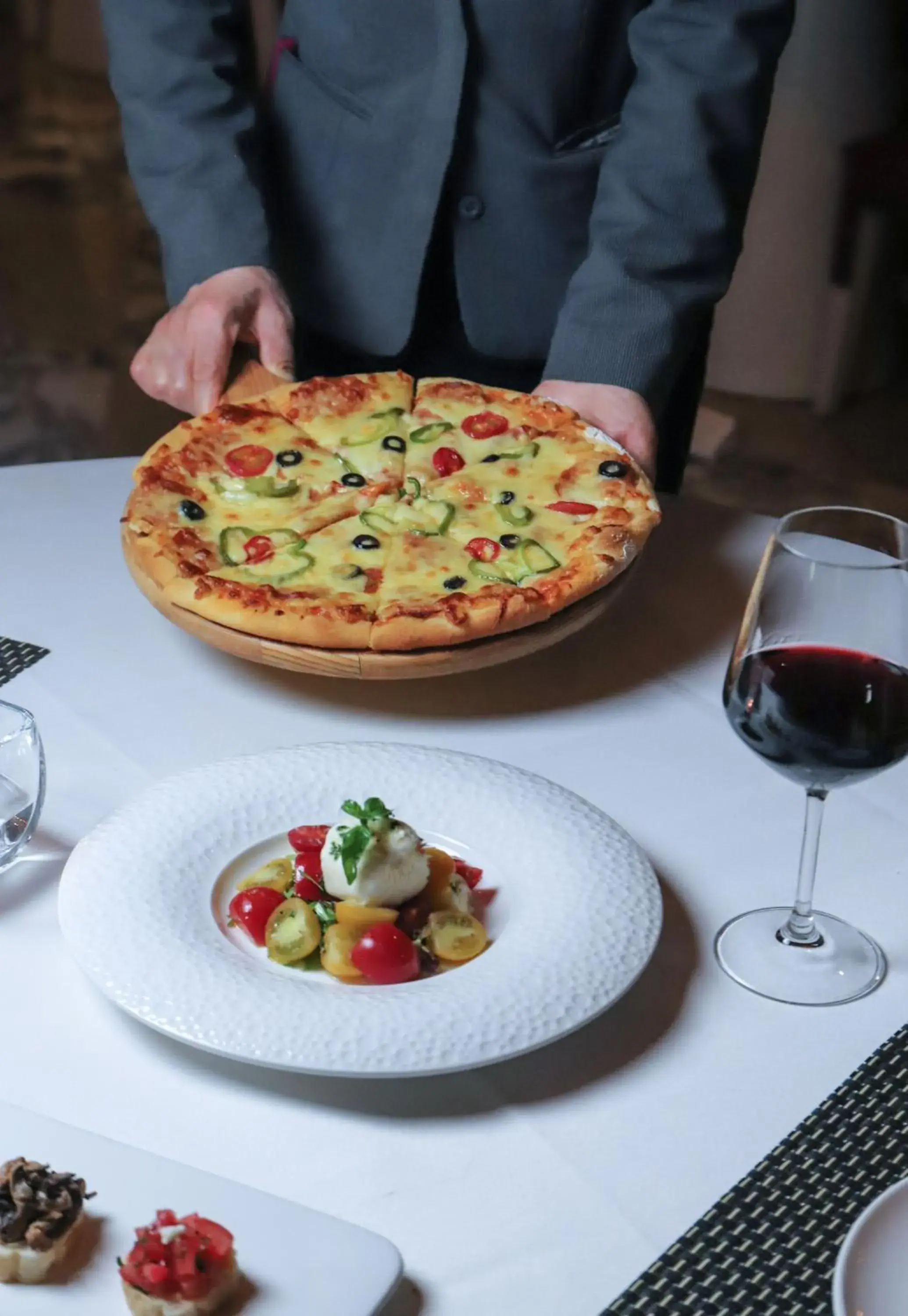 Restaurant/places to eat in Crowne Plaza Zhengzhou by IHG Restaurant/places to eat in Crowne Plaza Zhengzhou by IHG