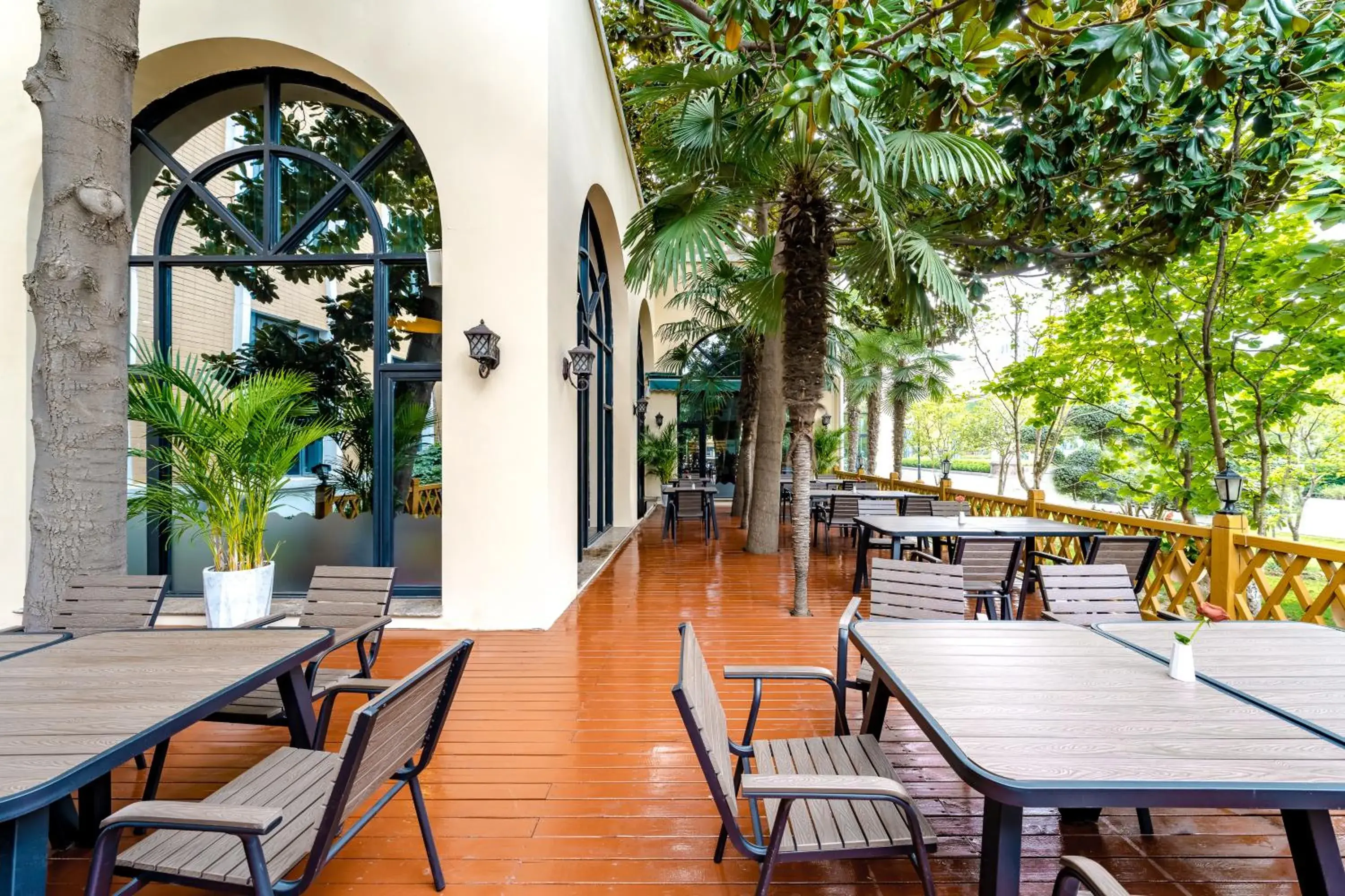 Restaurant/places to eat in Crowne Plaza Zhengzhou by IHG Restaurant/places to eat in Crowne Plaza Zhengzhou by IHG