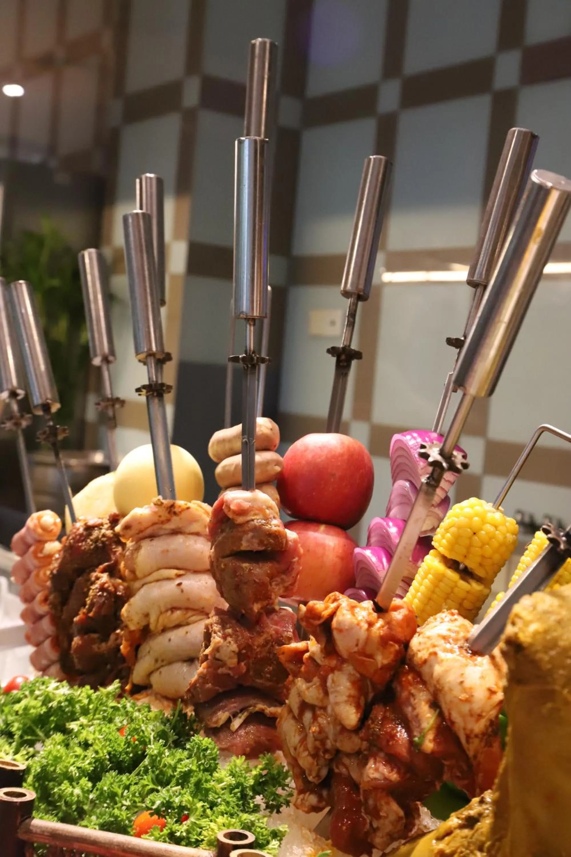 Restaurant/places to eat in Crowne Plaza Zhengzhou by IHG