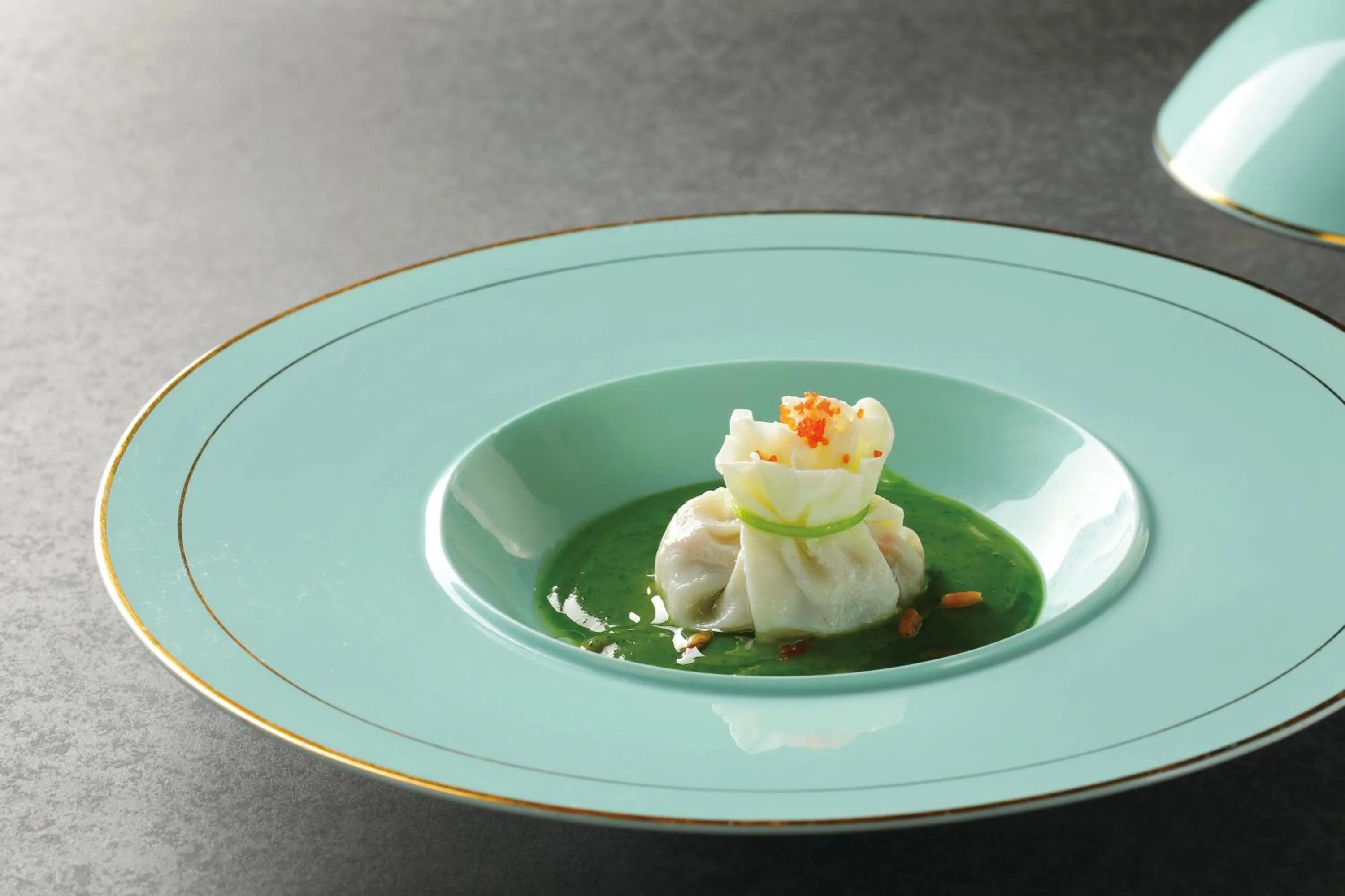 Restaurant/places to eat in Crowne Plaza Zhengzhou by IHG