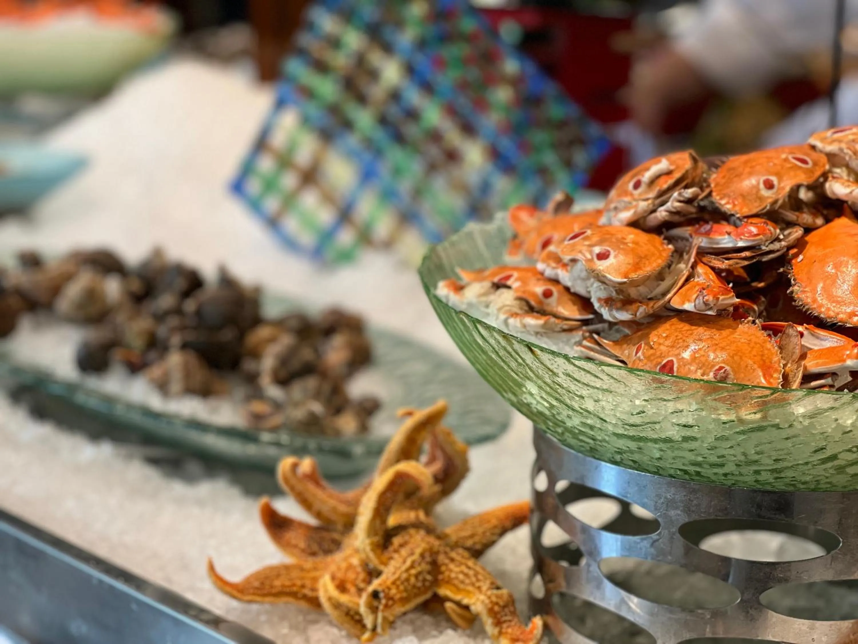 Restaurant/places to eat in Crowne Plaza Zhengzhou by IHG