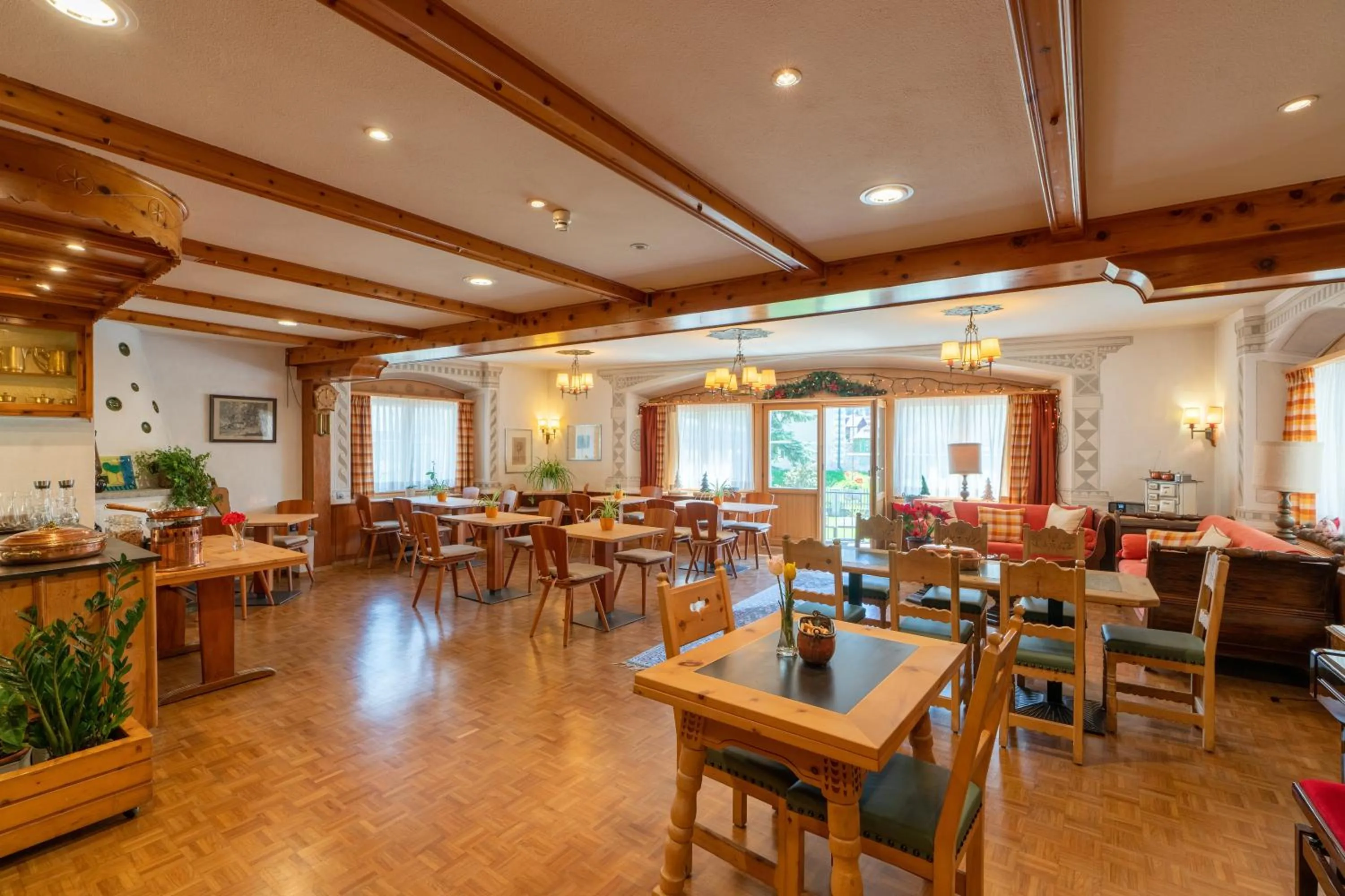 Restaurant/places to eat in Hotel Alpina