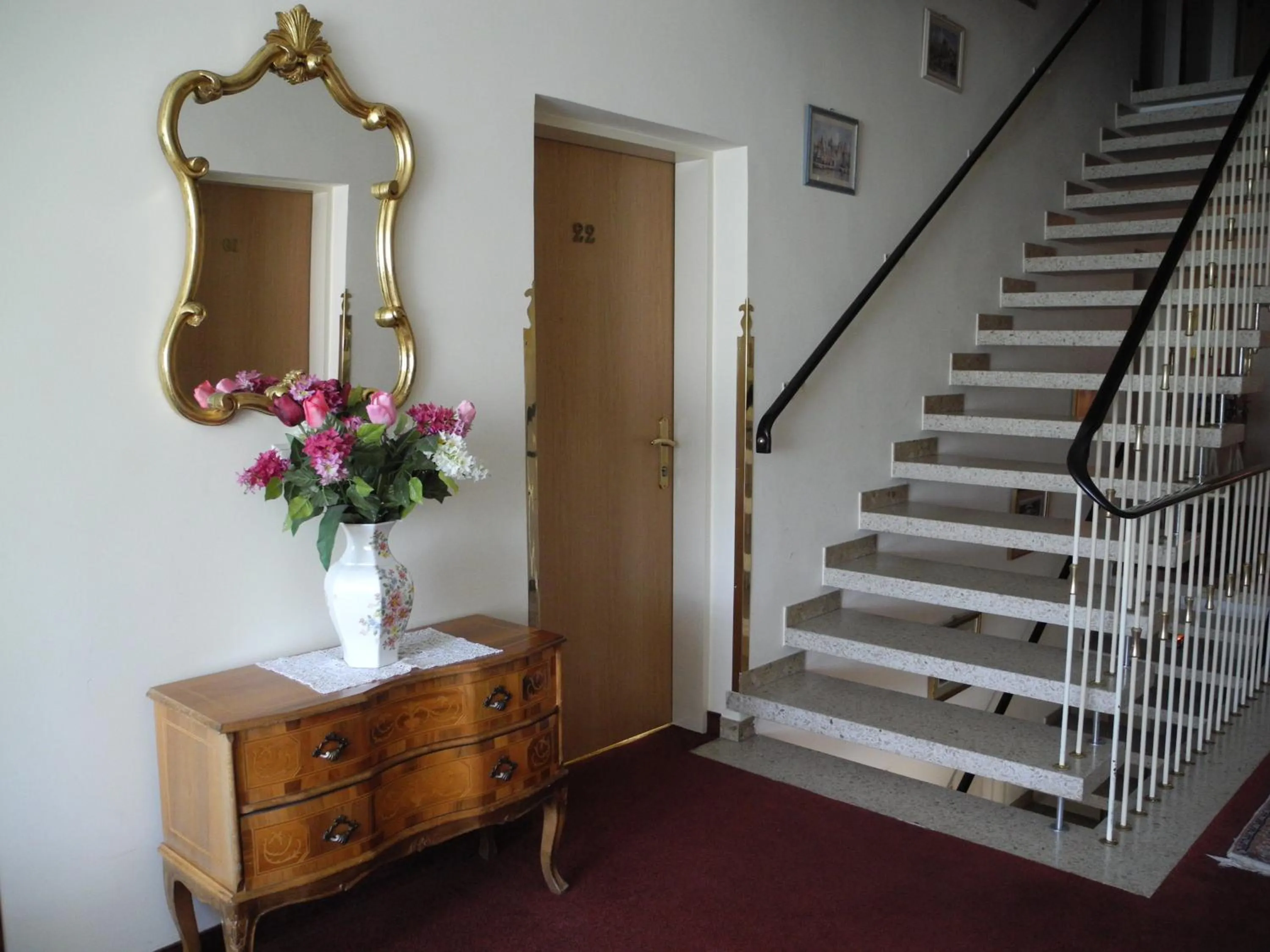 Decorative detail in Hotel Rosner