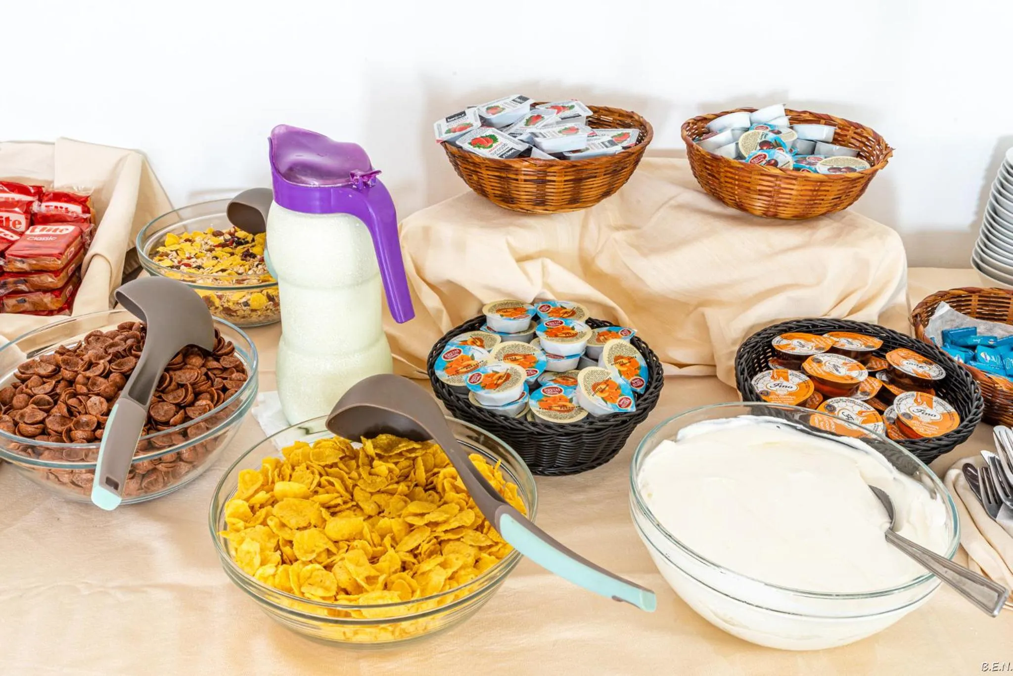 Breakfast in Anamar Santorini