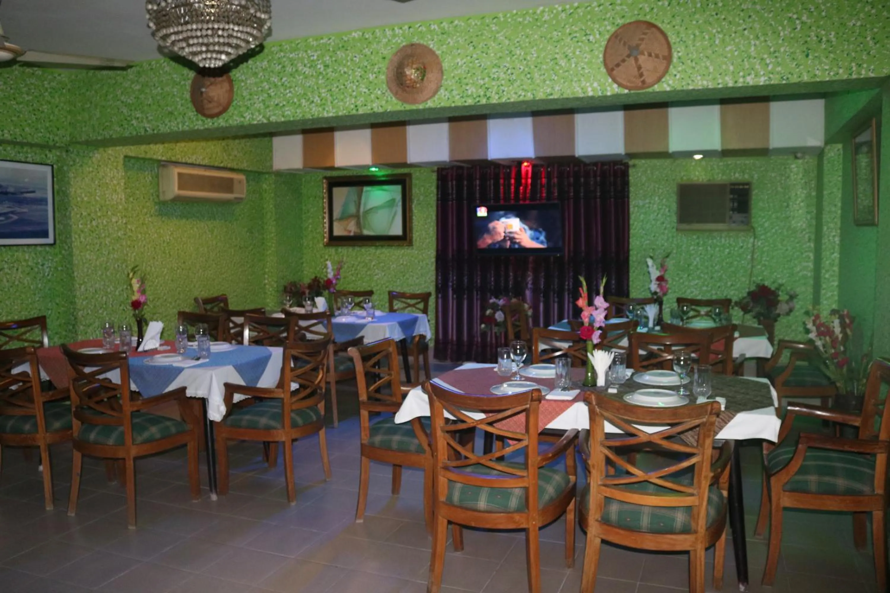 Hotel De Meridian Ltd