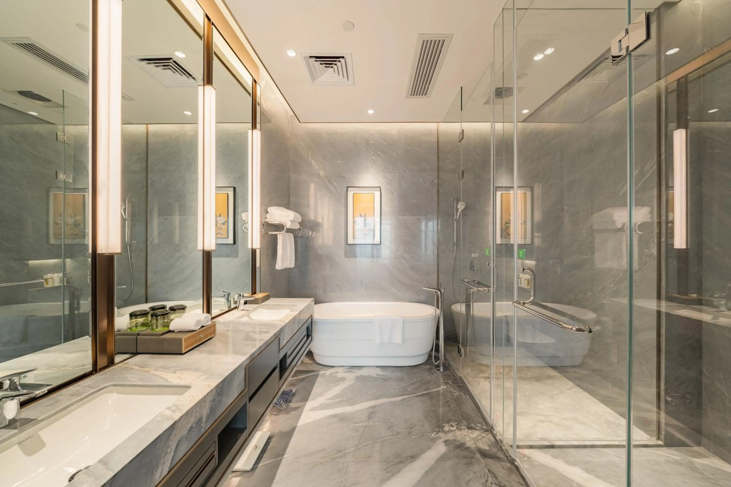 Bathroom in Holiday Inn Zhengzhou Zhongzhou by IHG