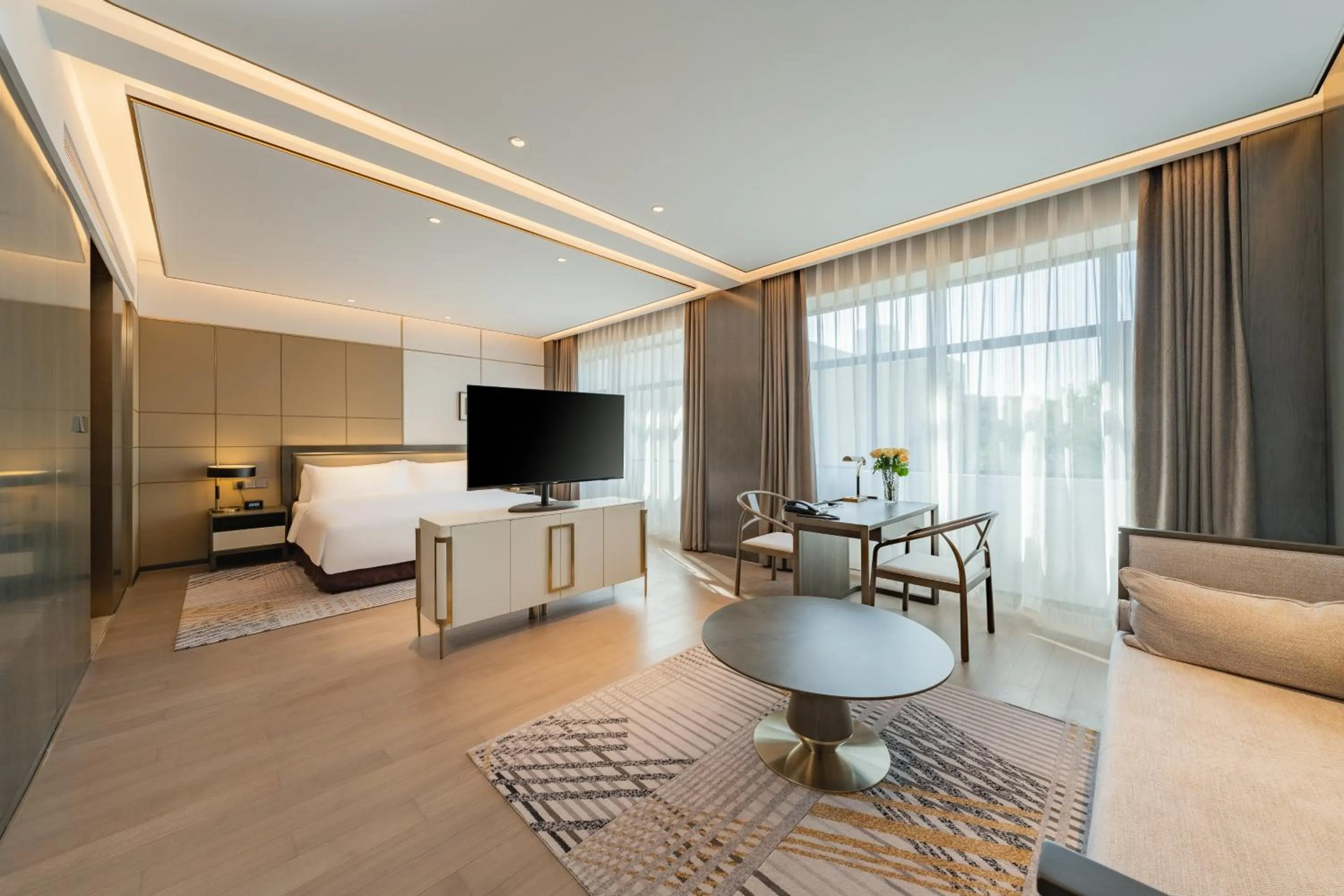 Photo of the whole room in Holiday Inn Zhengzhou Zhongzhou by IHG