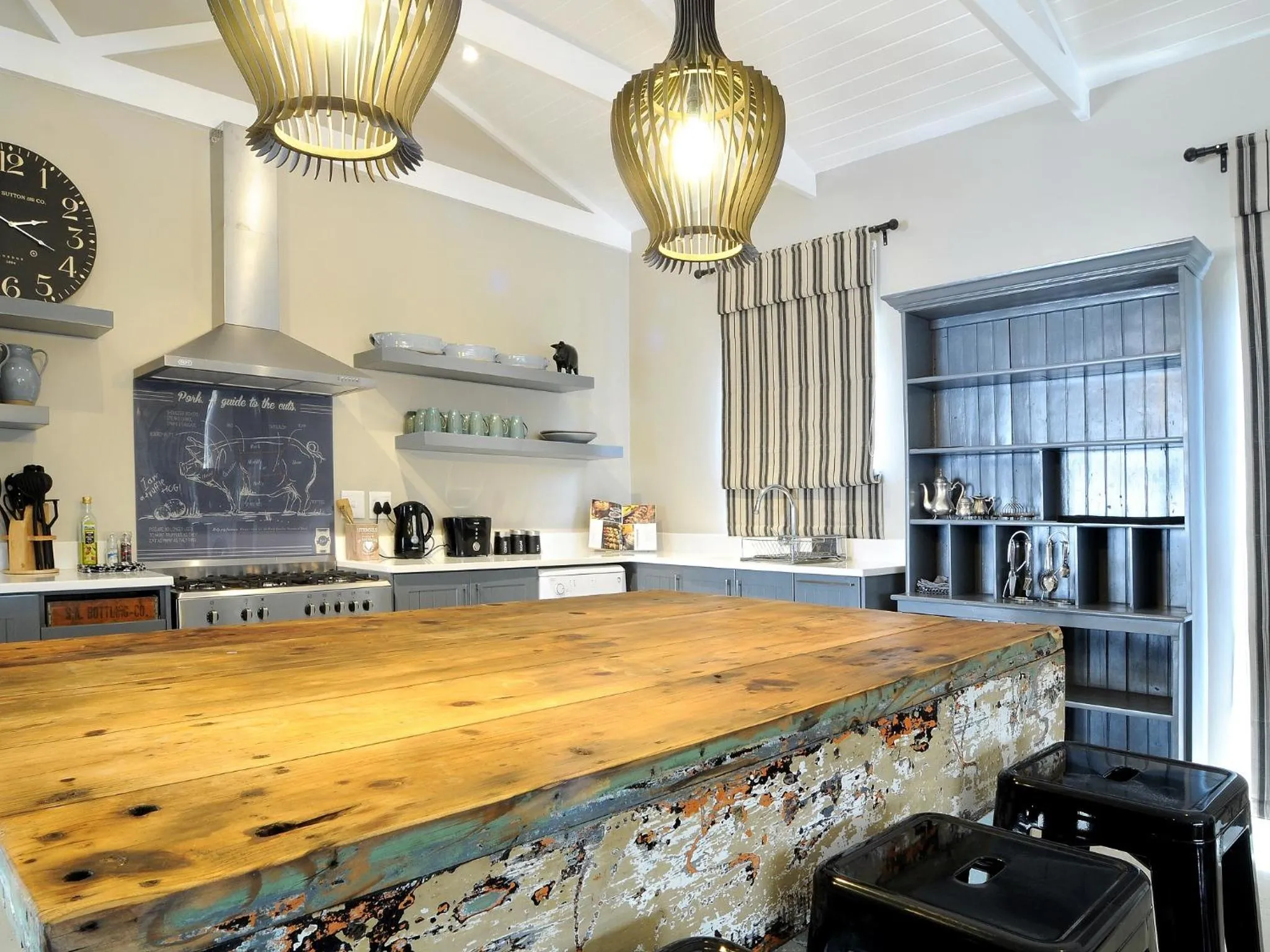 Restaurant/places to eat in Inverell Station by The Oyster Collection