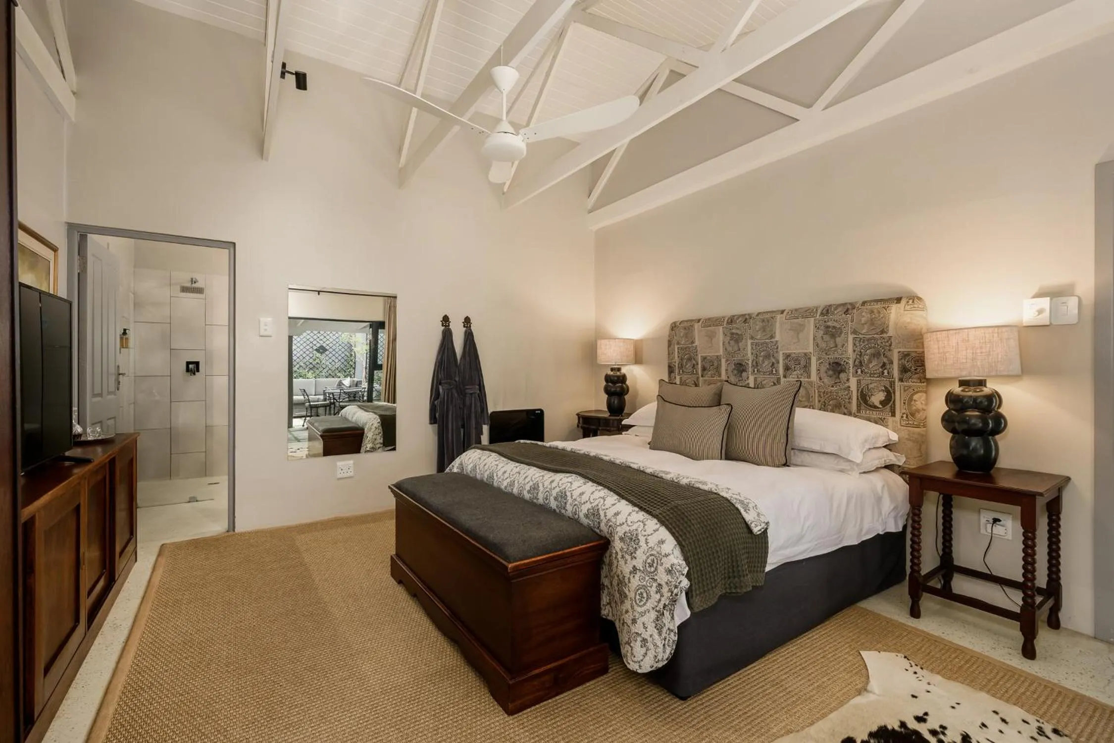 Bed in Inverell Station by The Oyster Collection