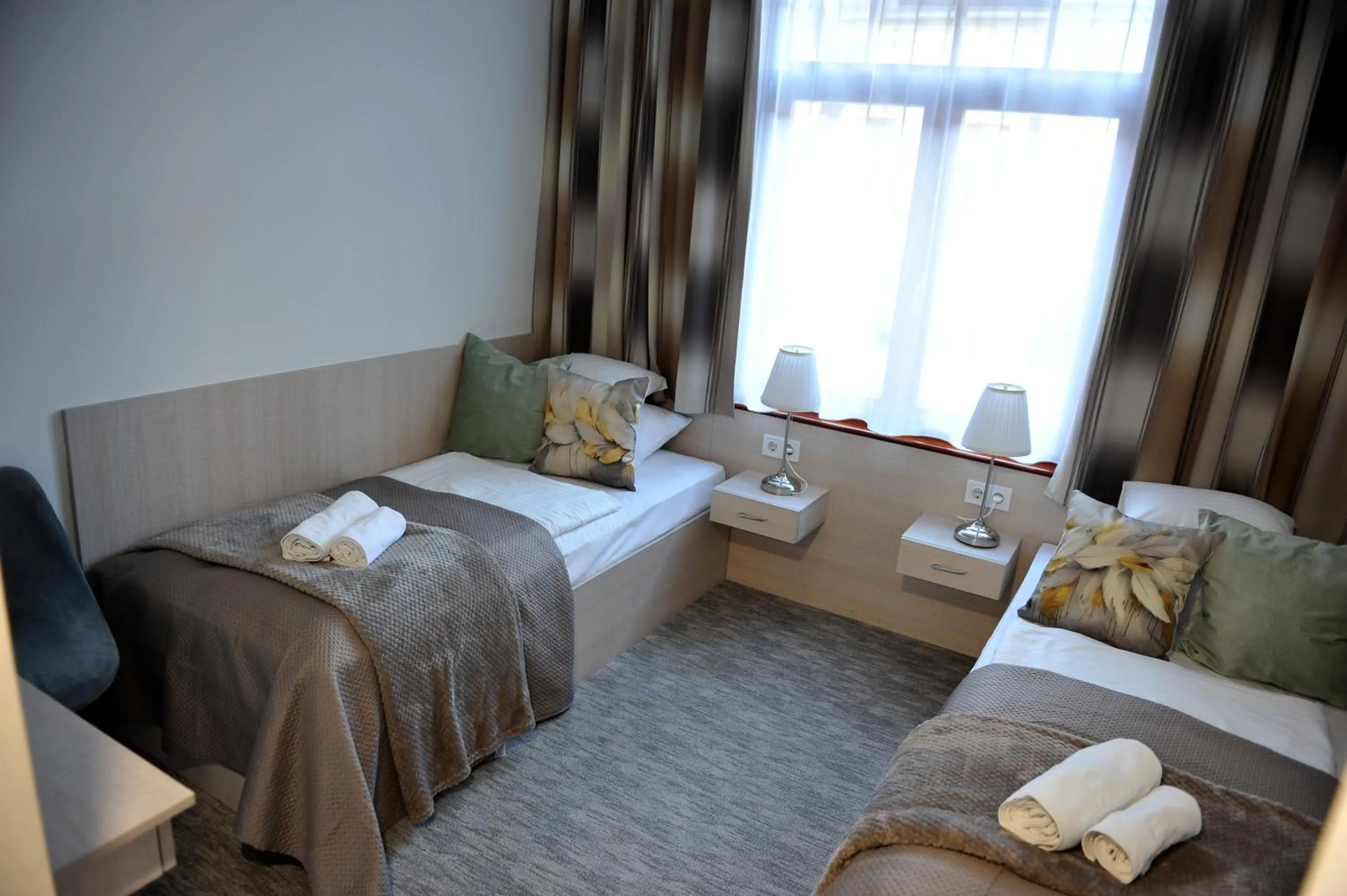 Photo of the whole room, Bed in Hotel Három Gúnár