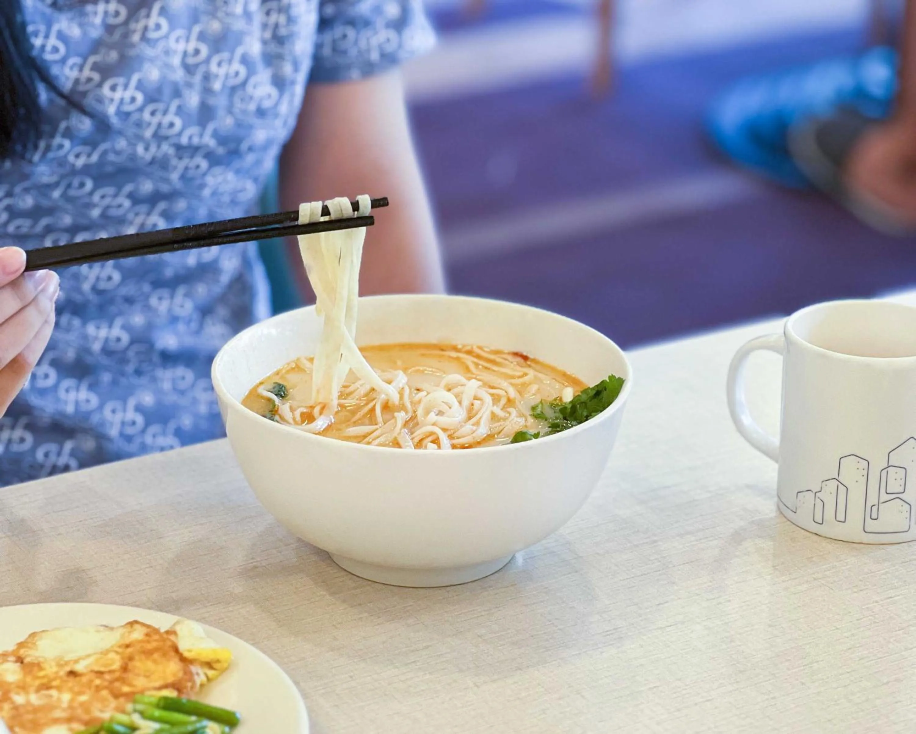 Restaurant/places to eat in Holiday Inn Express Zhengzhou Zhongzhou by IHG