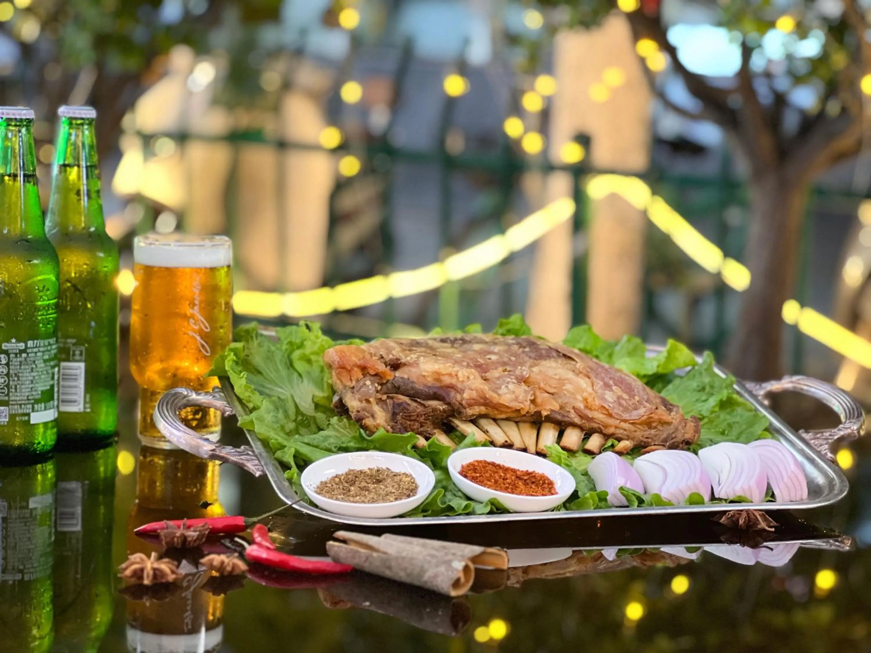 Restaurant/places to eat in Holiday Inn Express Zhengzhou Zhongzhou by IHG