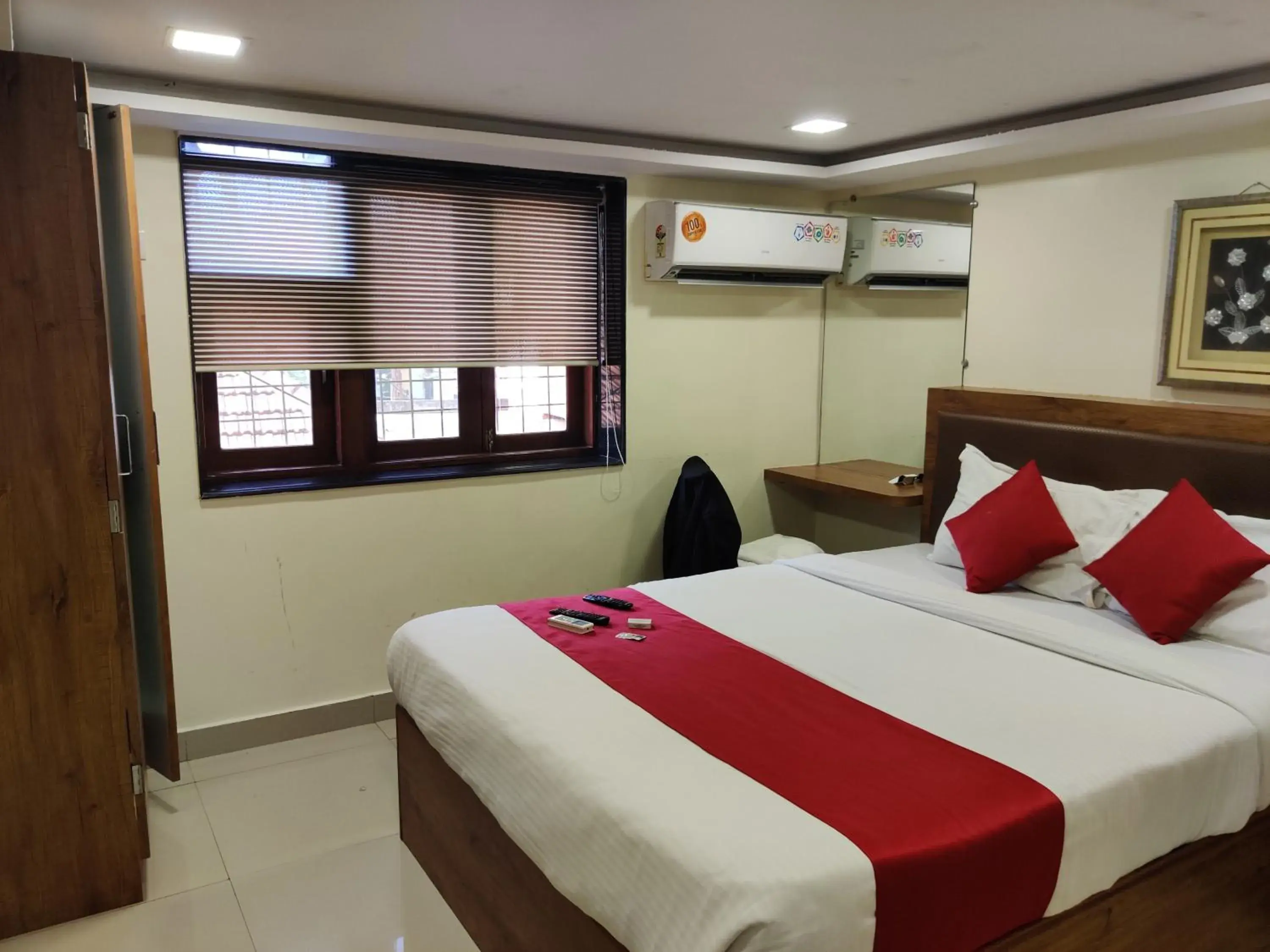 Deluxe Double Room in Hotel Happyland Deluxe Double Room in Hotel Happyland