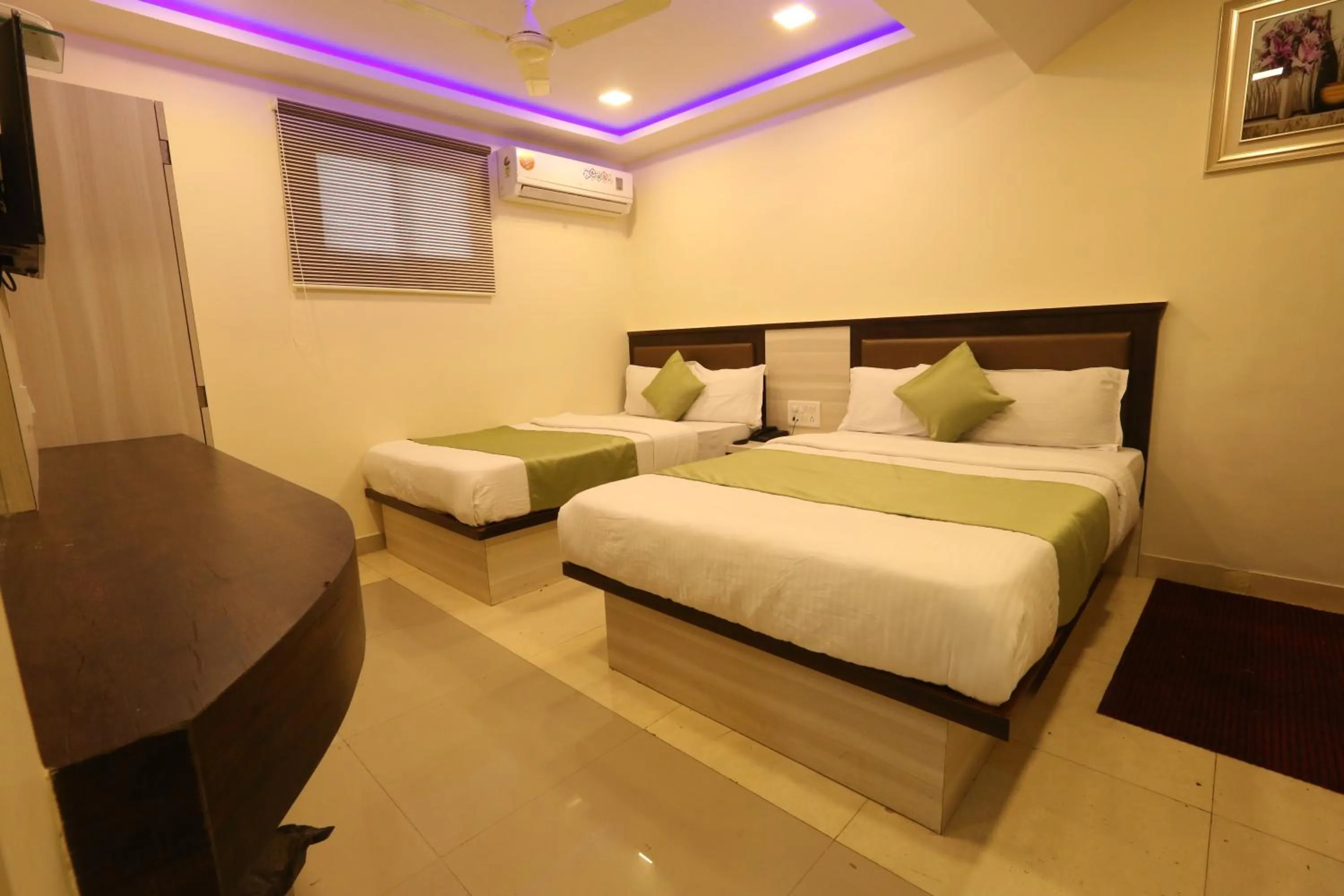 Bed in Hotel Happyland