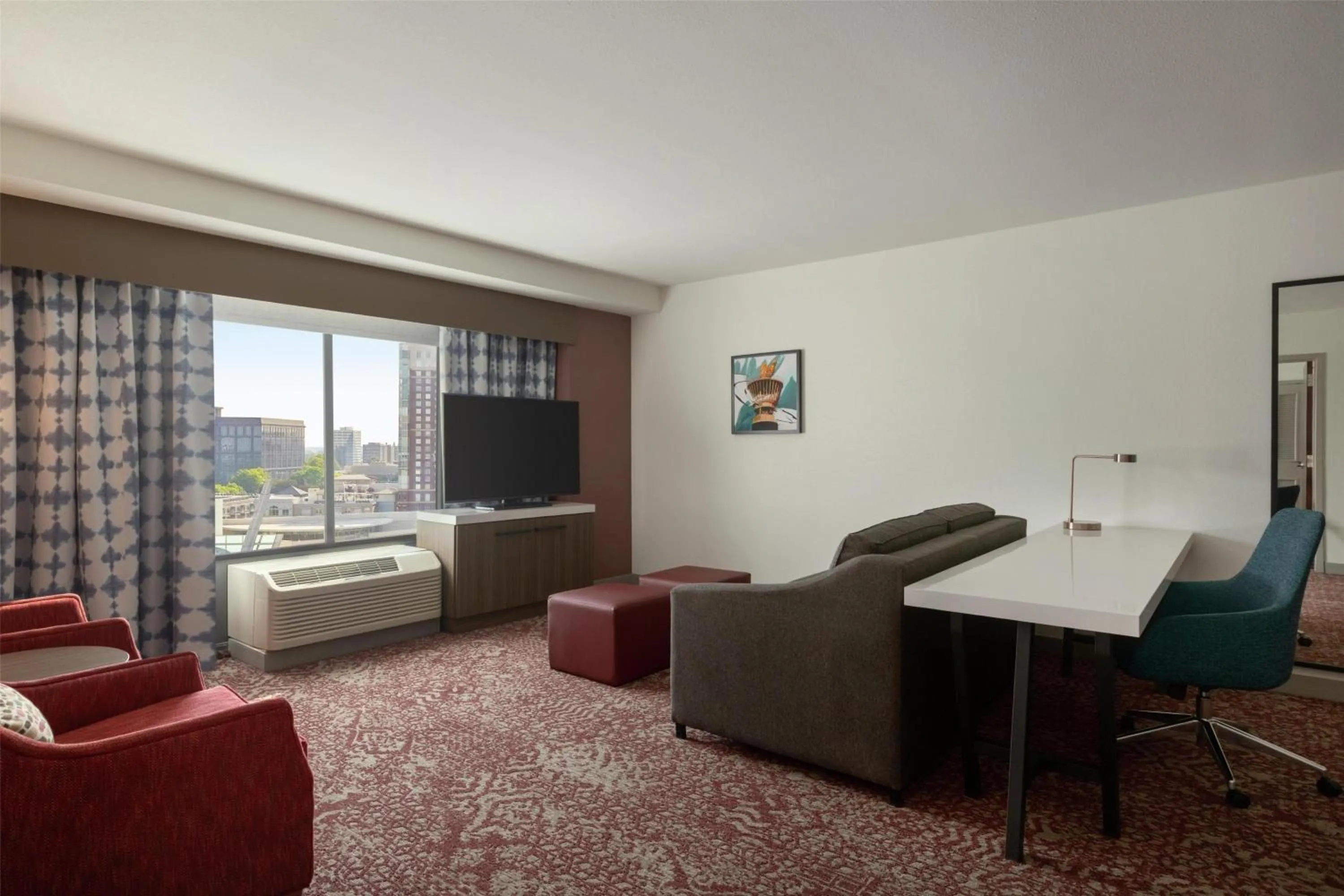 Bedroom in Hilton Garden Inn Atlanta Downtown