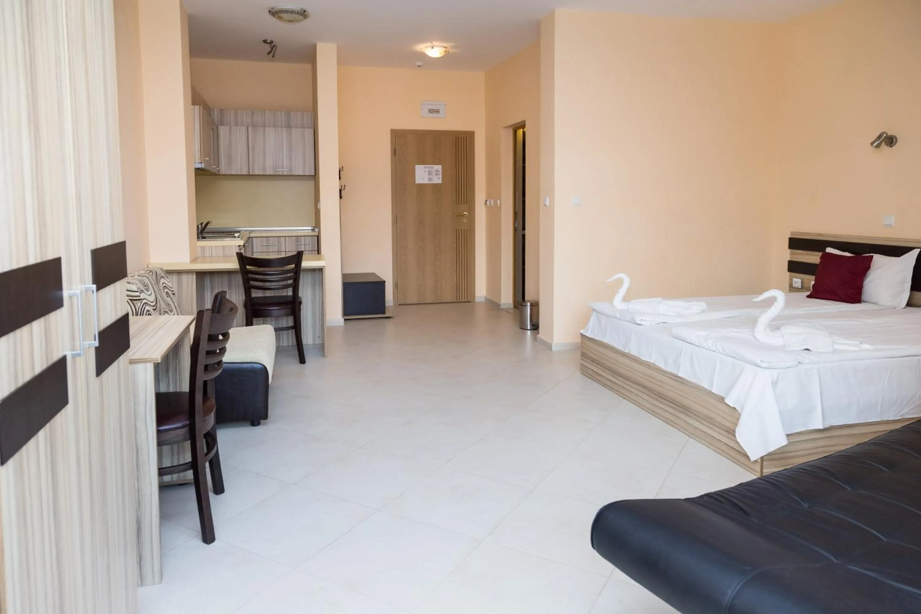 Photo of the whole room, Bed in Hotel St Valentine all inclusive