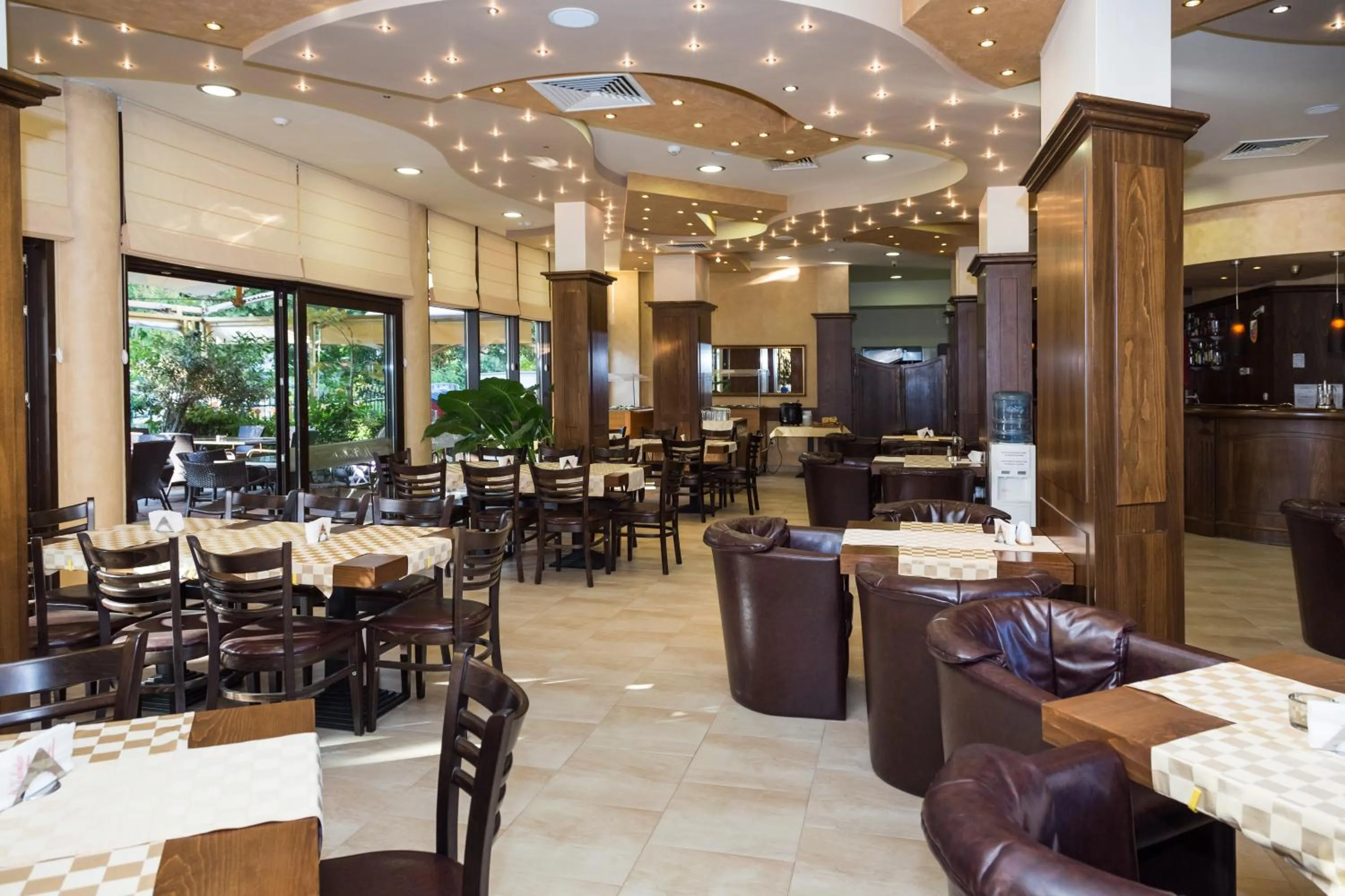Restaurant/places to eat in Hotel St Valentine all inclusive