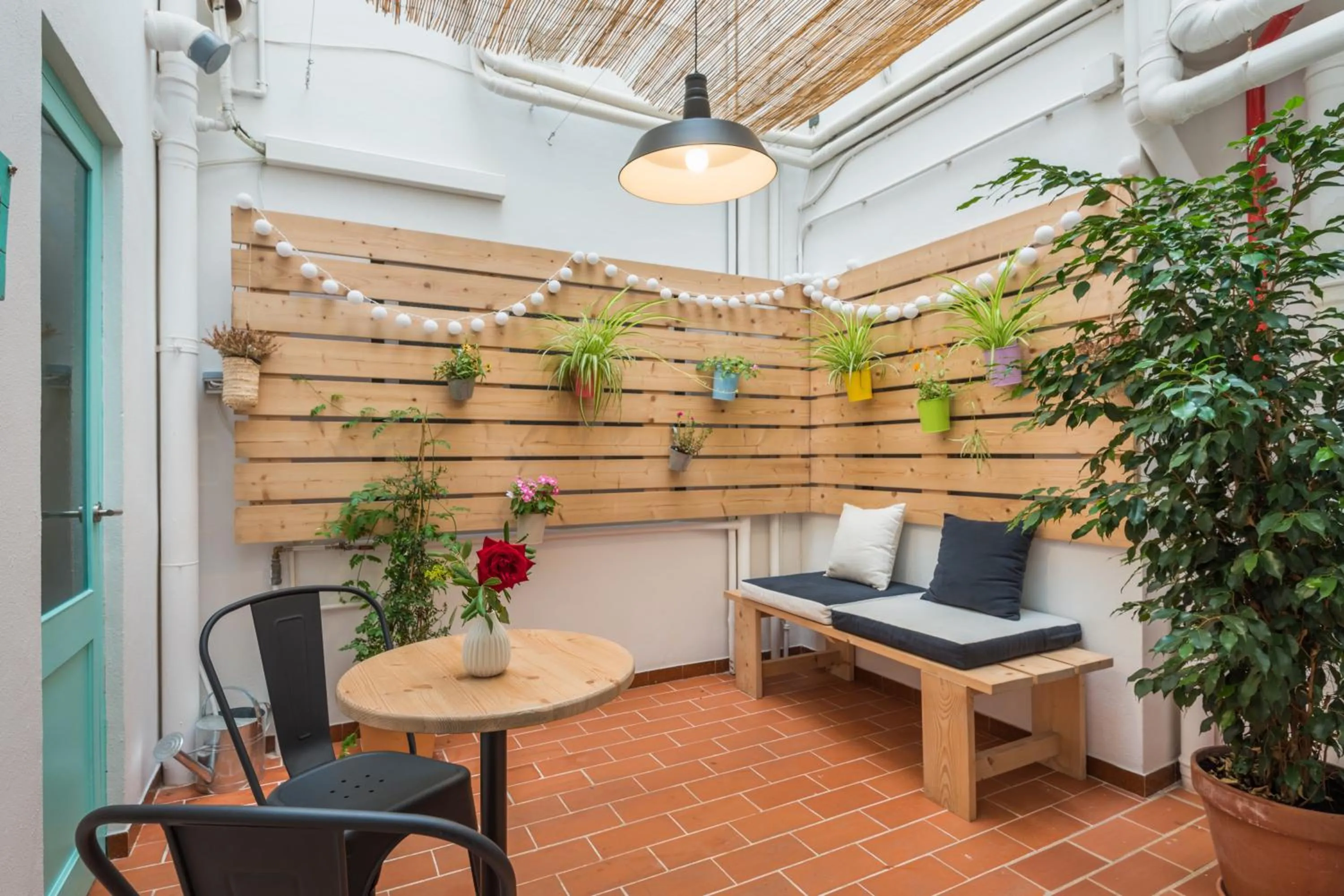 Patio in Hostal Jume - Urban Rooms