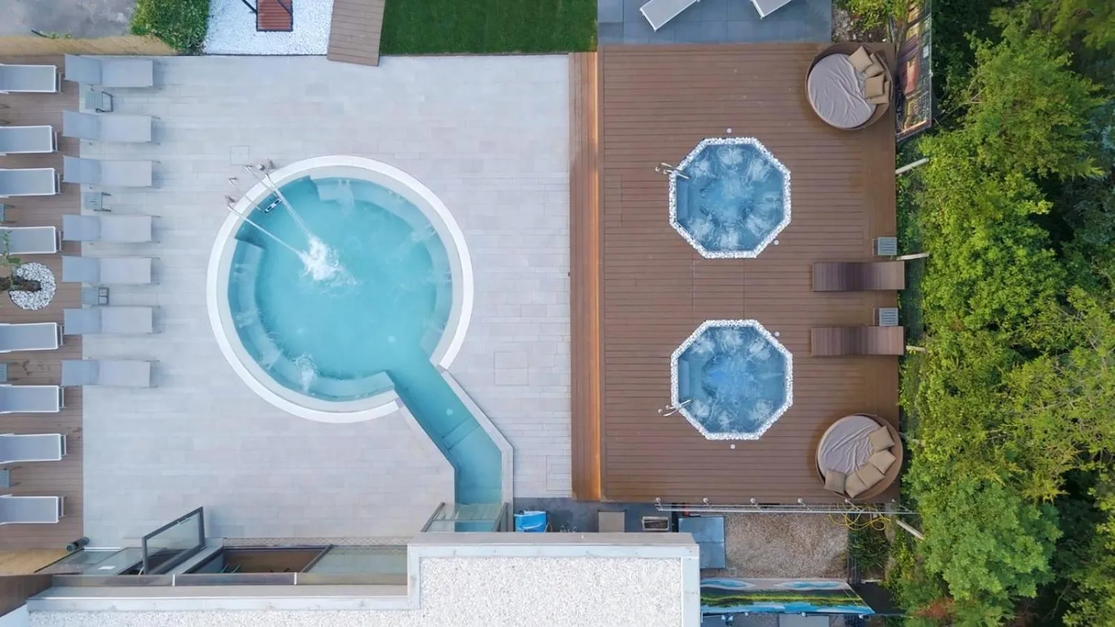 Hot Tub in Atlantic Park Hotel