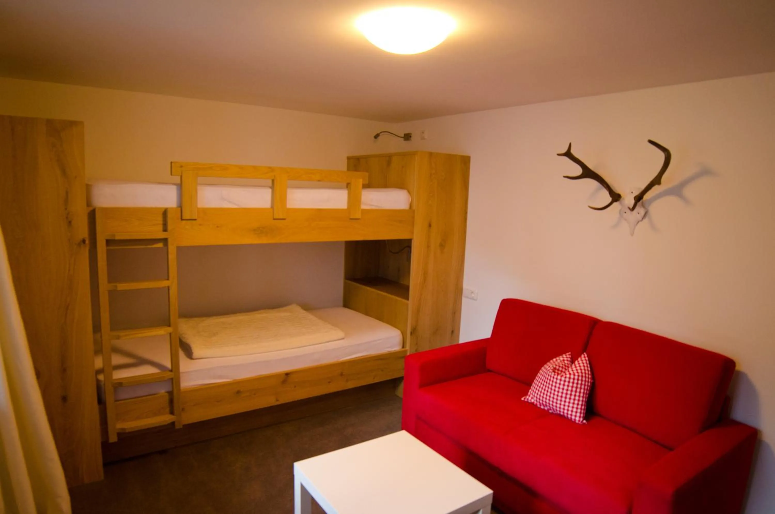 Bed in Hotel Unterbrunn Apartments & Gästehaus