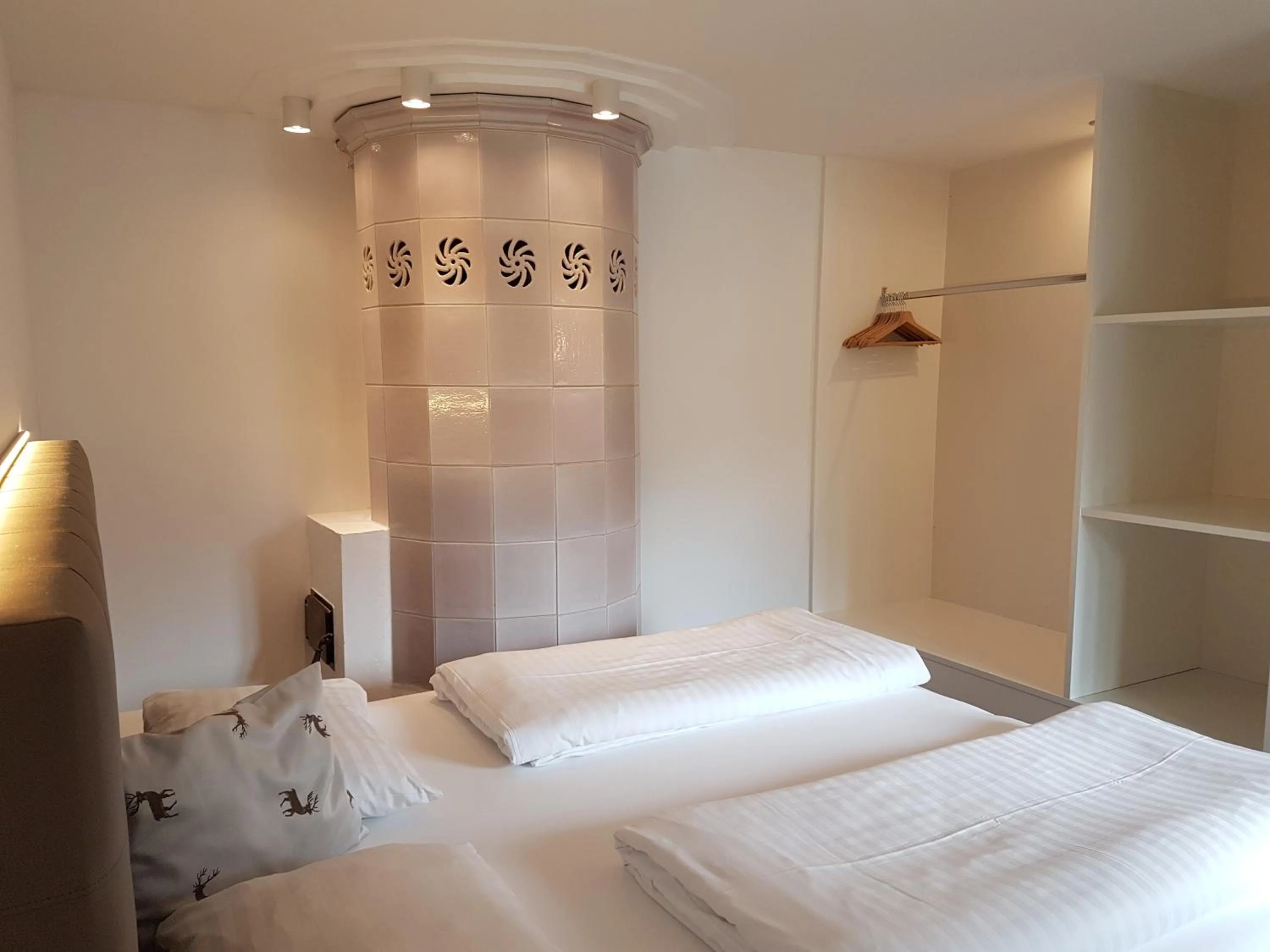 Bed in Hotel Unterbrunn Apartments & Gästehaus
