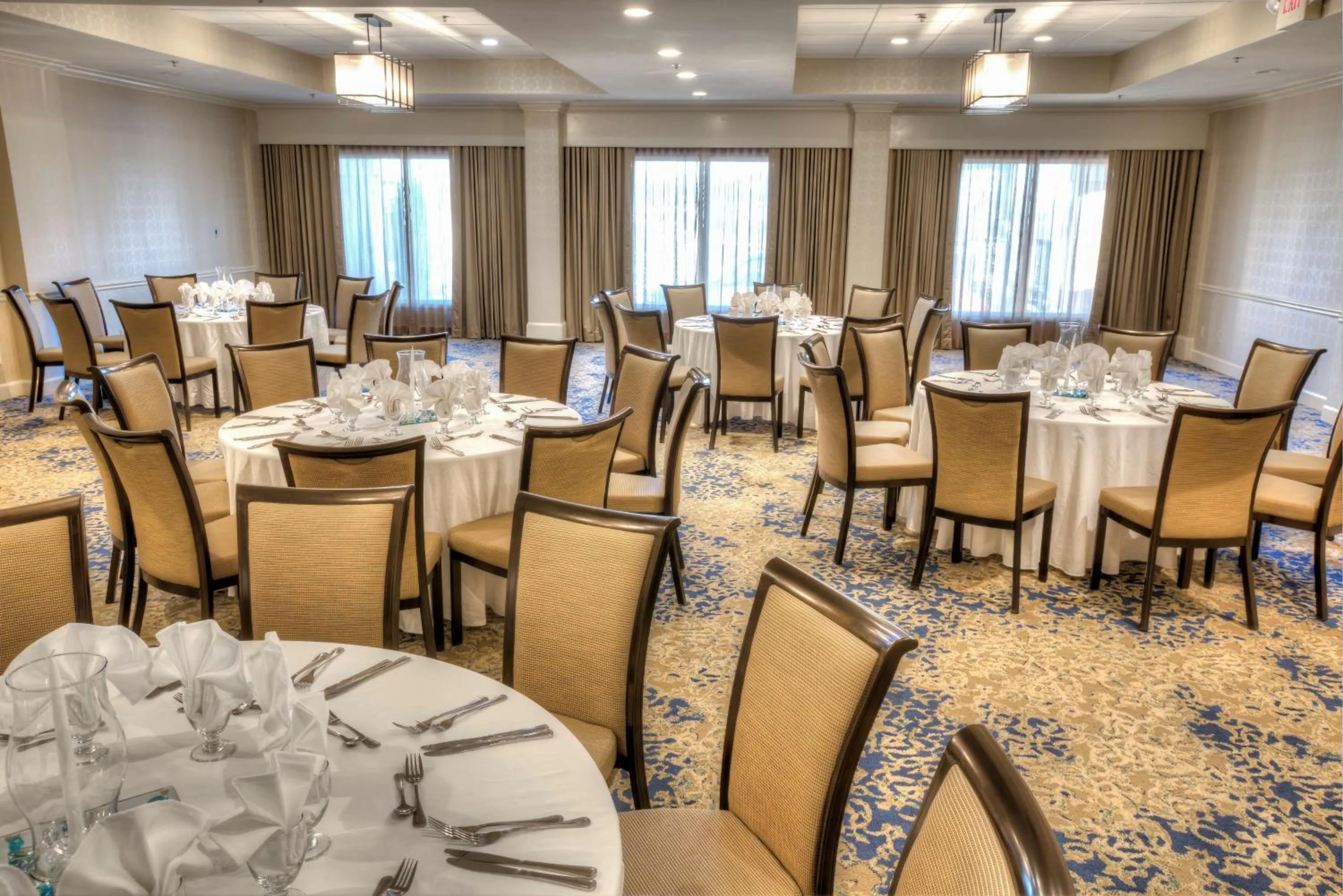 Meeting/conference room in Doubletree Suites by Hilton at The Battery Atlanta