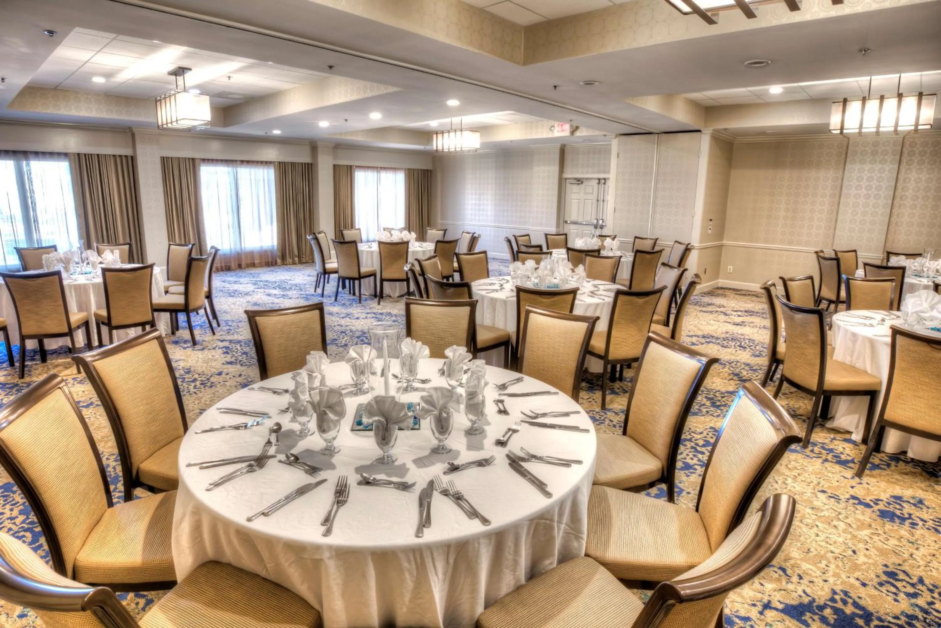 Meeting/conference room in Doubletree Suites by Hilton at The Battery Atlanta