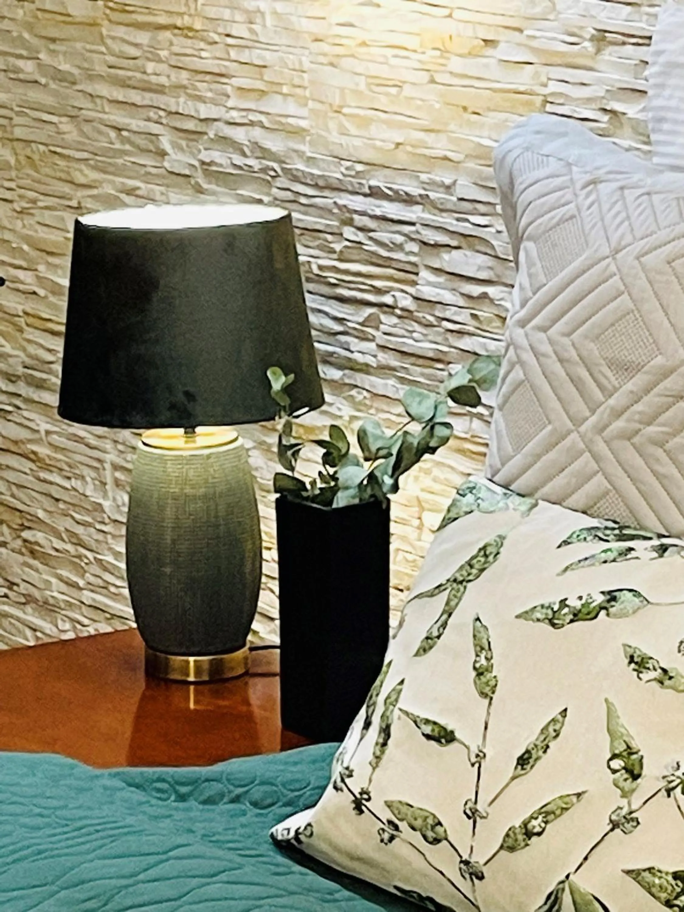 Bed in Hotel Marcincak***