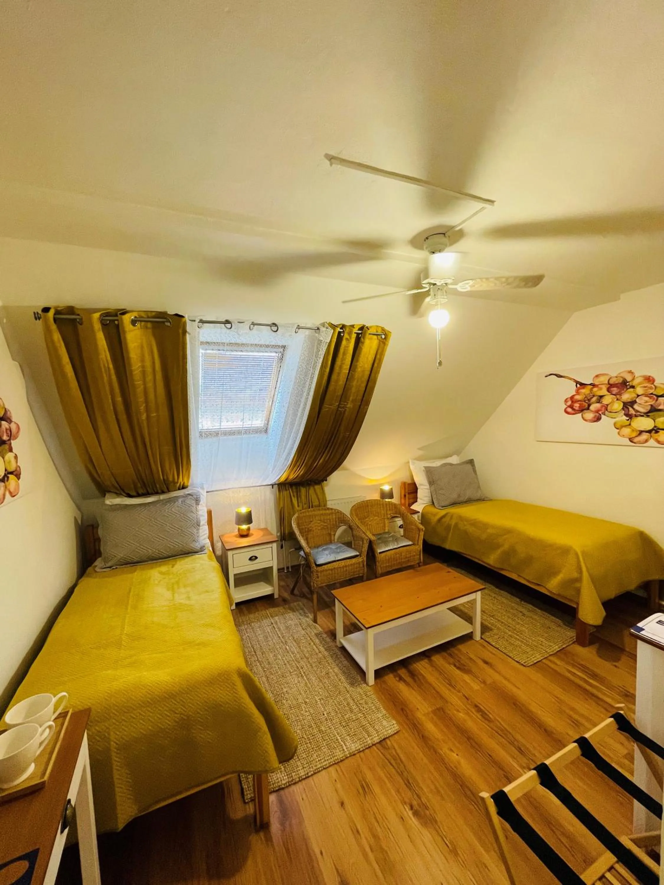 Bed in Hotel Marcincak***