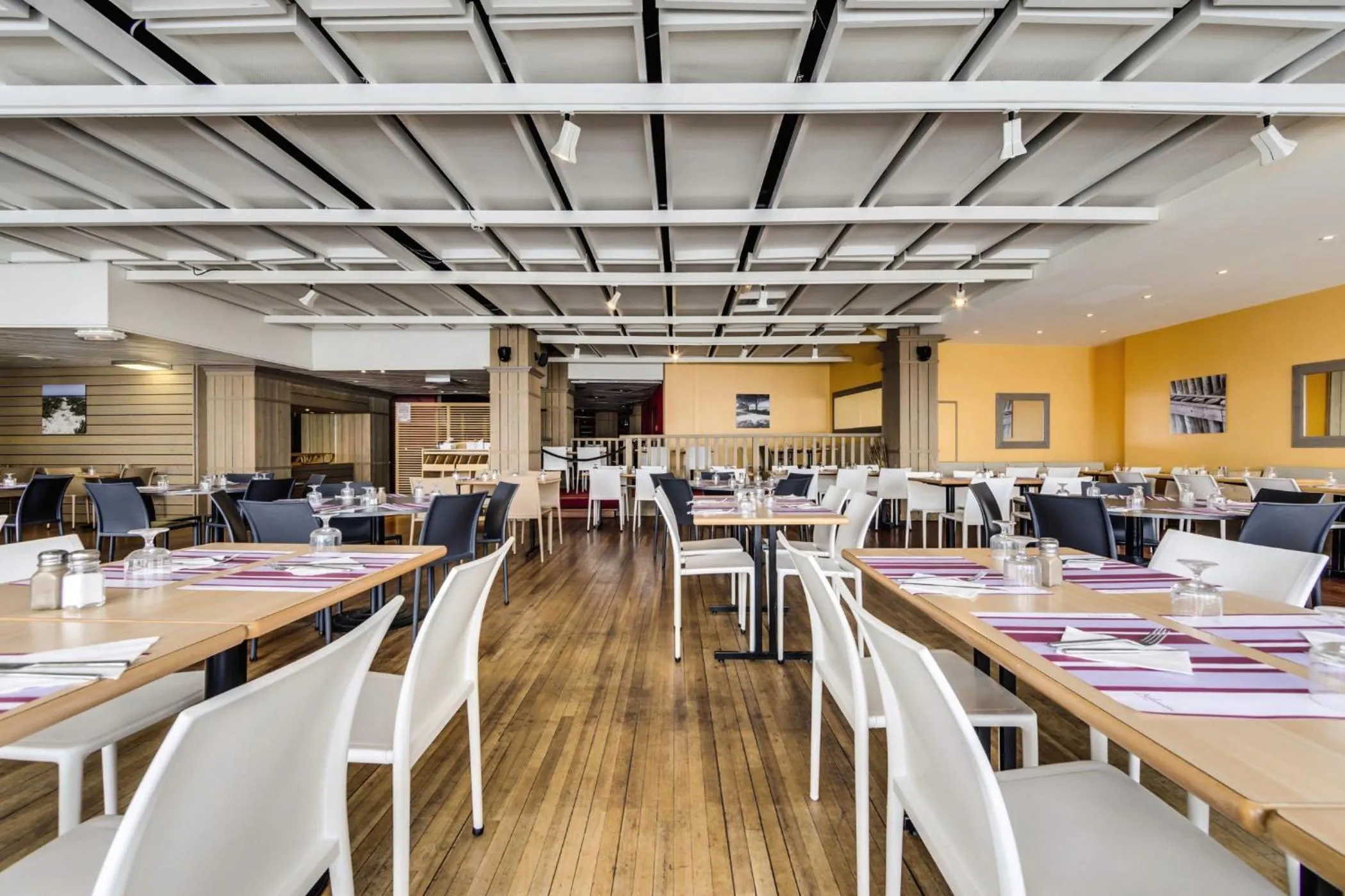 Restaurant/places to eat in Belambra Clubs Arc 2000 - L'Aiguille Rouge - Ski pass included