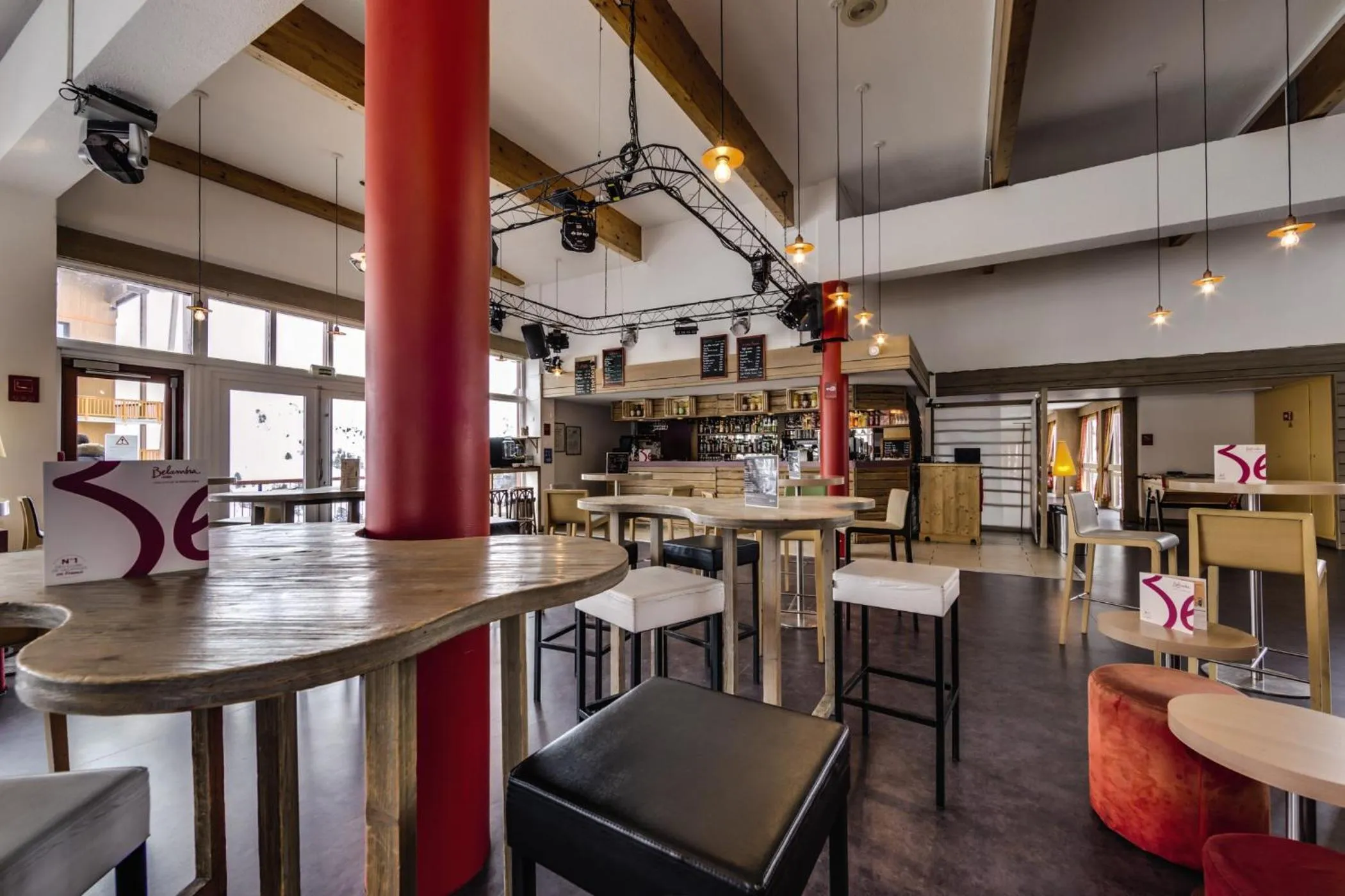Lounge or bar in Belambra Clubs Arc 2000 - L'Aiguille Rouge - Ski pass included