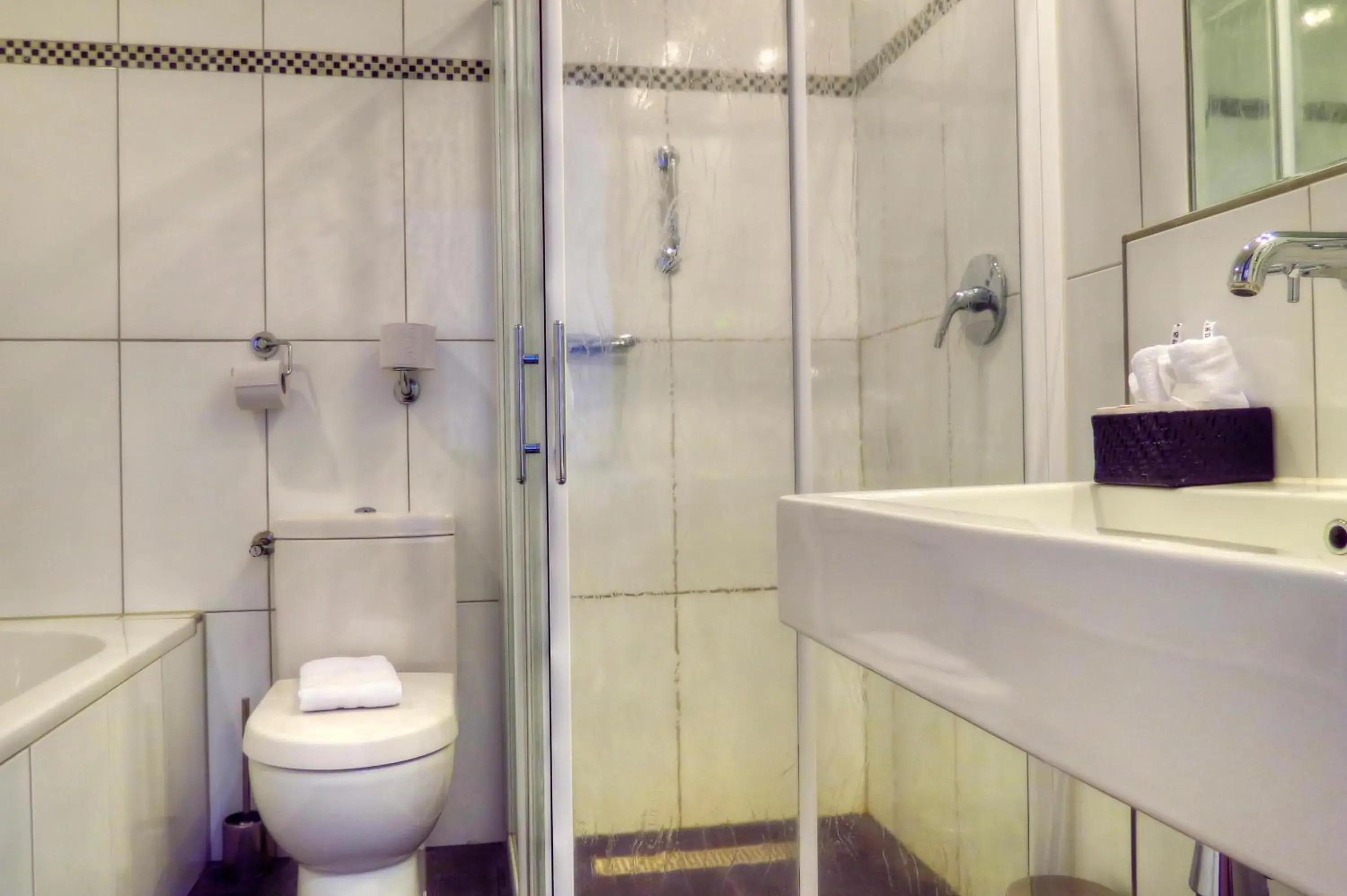 Standard Twin Room in Forest Hotel Standard Twin Room in Forest Hotel