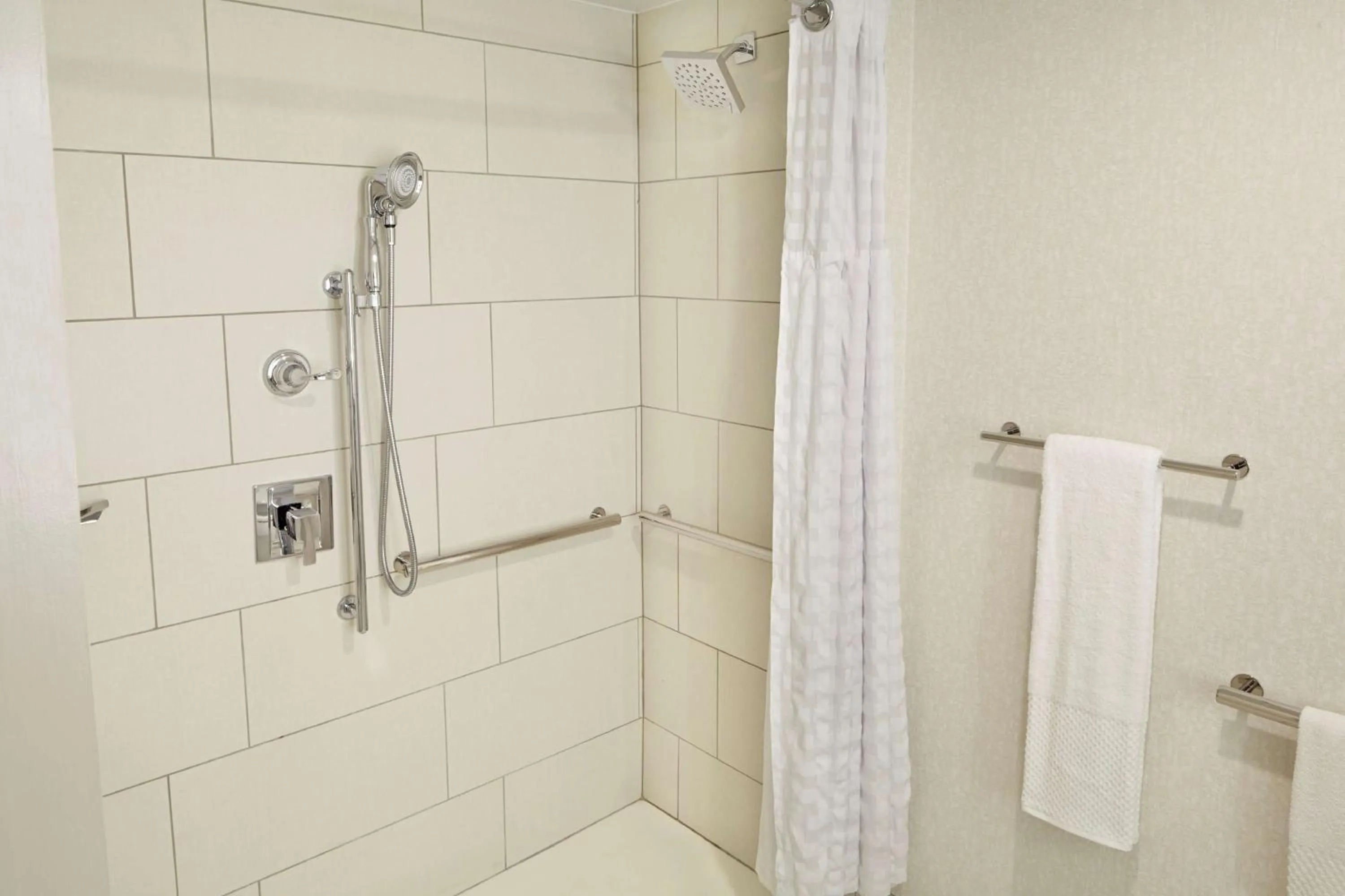 Bathroom in Embassy Suites by Hilton Atlanta Galleria