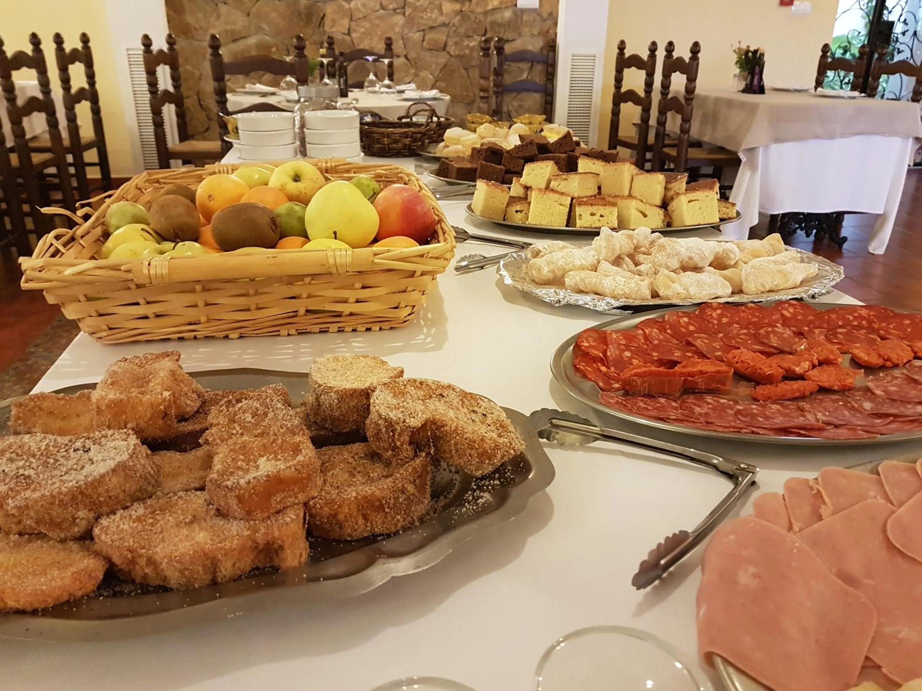 Food close-up in Hospedium Hotel Val de Pinares