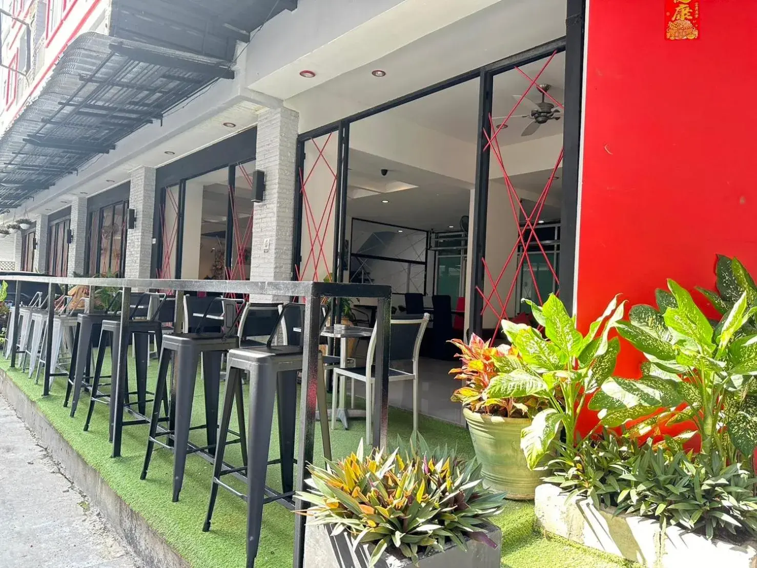 Property building in PJ Patong Resortel Property building in PJ Patong Resortel