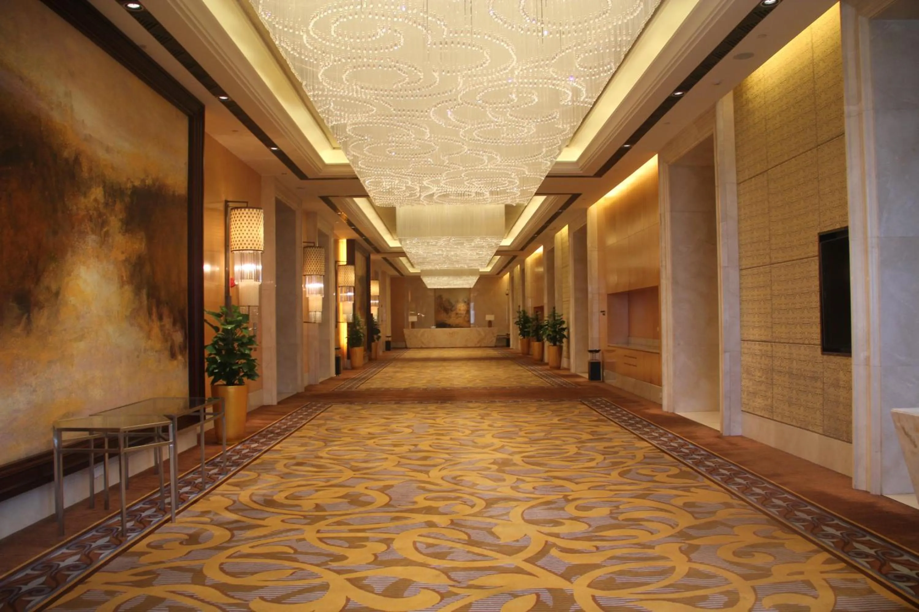 Meeting/conference room in Crowne Plaza Yichang by IHG