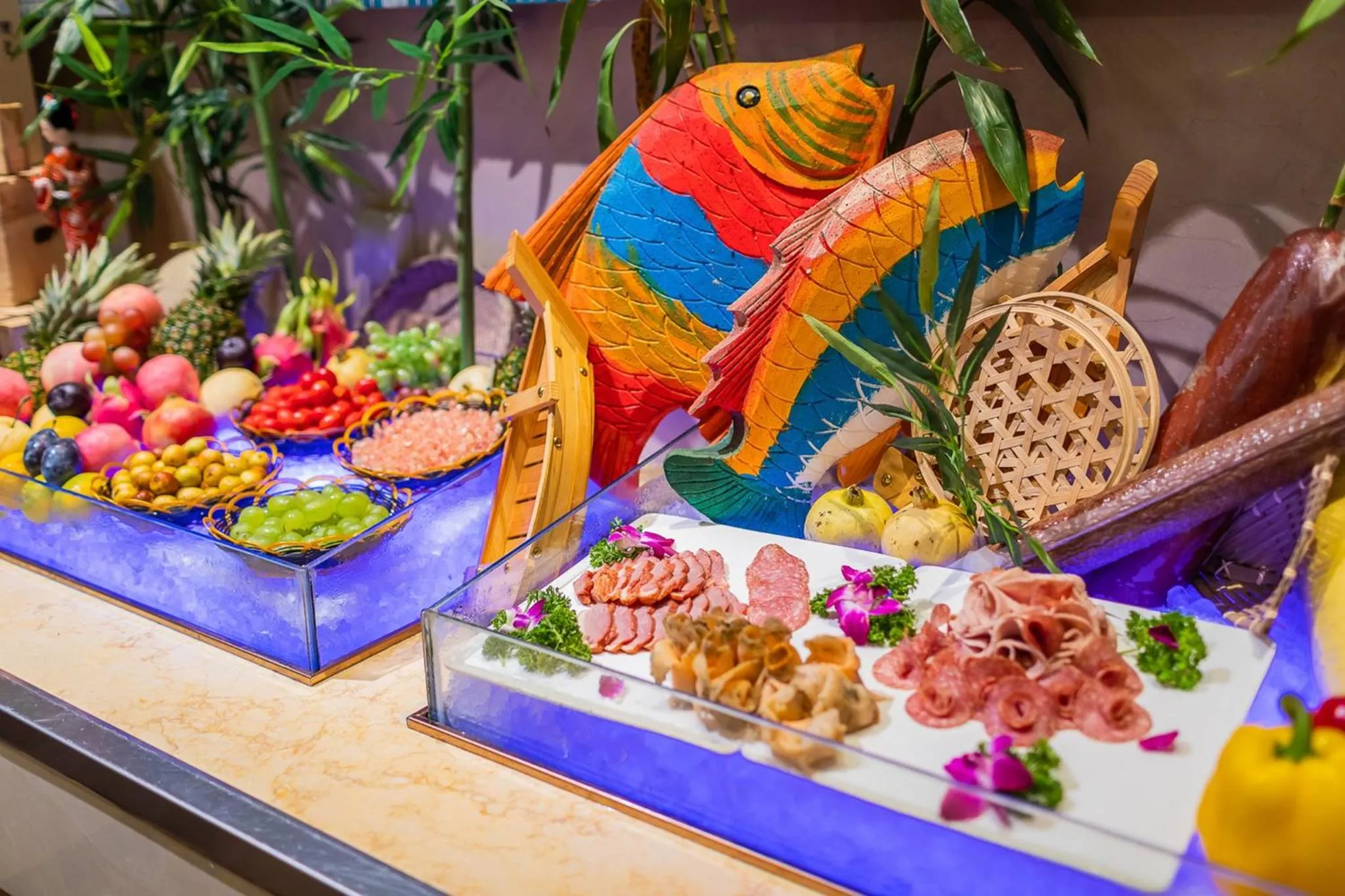 Restaurant/places to eat in Crowne Plaza Yichang by IHG