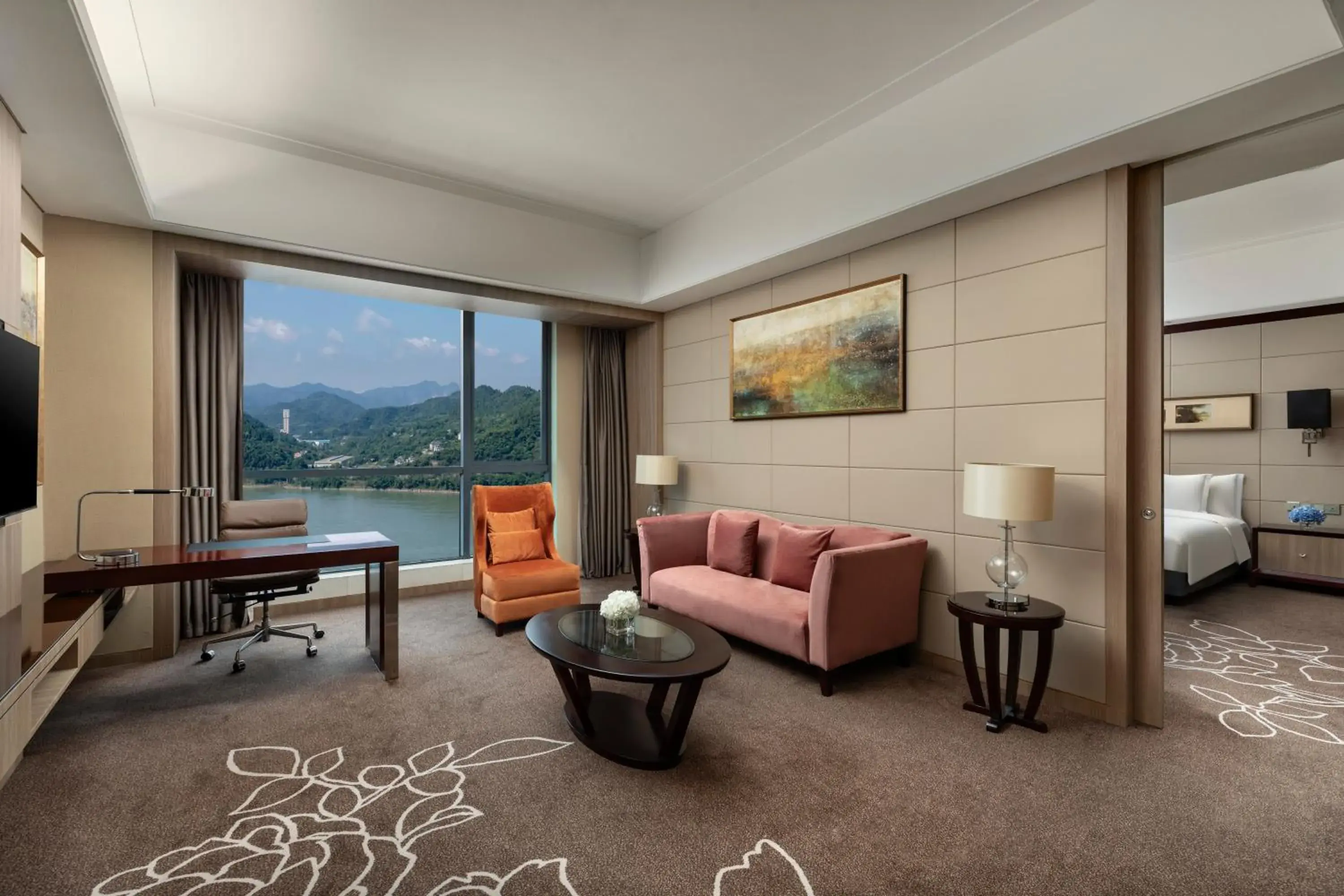 Living room in Crowne Plaza Yichang by IHG Living room in Crowne Plaza Yichang by IHG